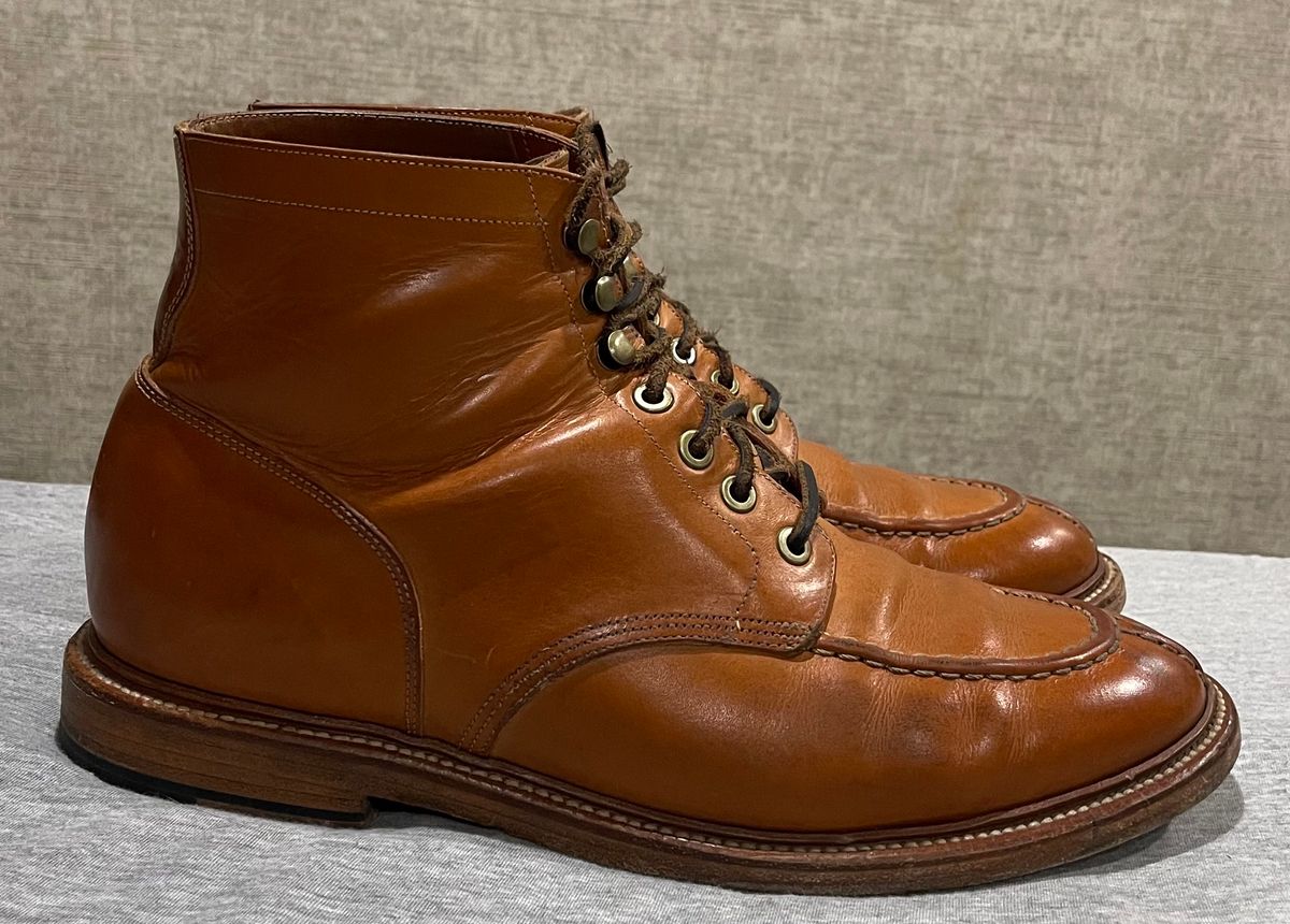 Photo by kylocheff on January 5, 2024 of the Grant Stone Ottawa Boot in Badalassi Carlo Natural Minerva.