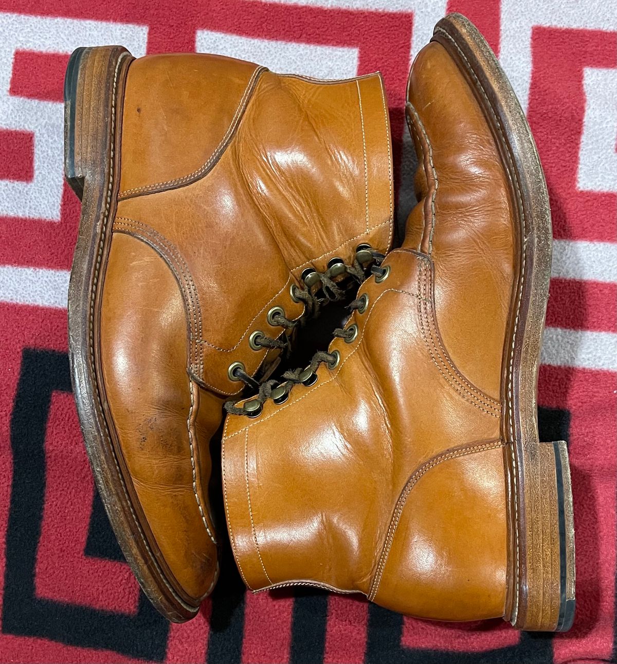 Photo by kylocheff on February 6, 2024 of the Grant Stone Ottawa Boot in Badalassi Carlo Natural Minerva.