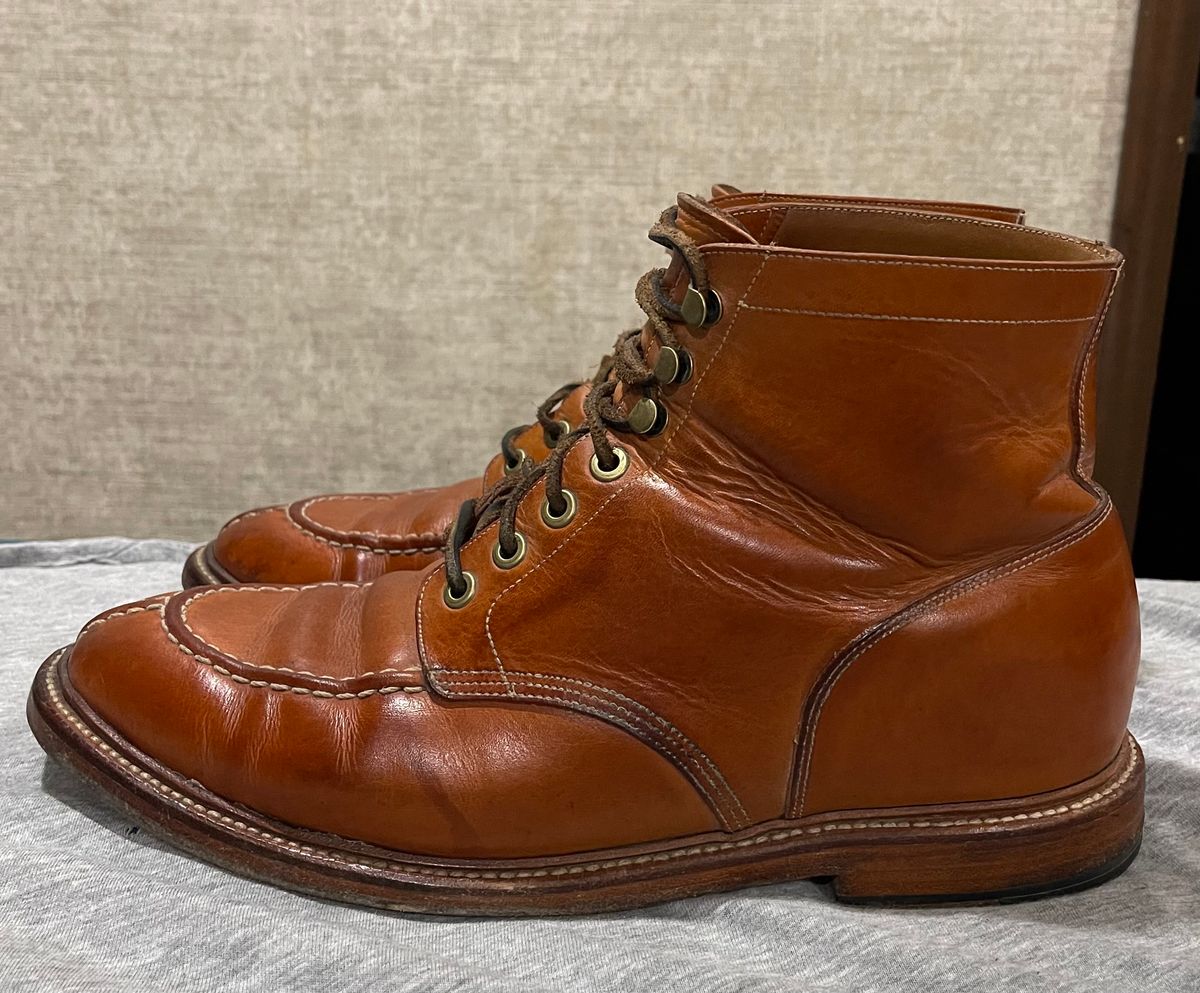Photo by kylocheff on March 6, 2024 of the Grant Stone Ottawa Boot in Badalassi Carlo Natural Minerva.