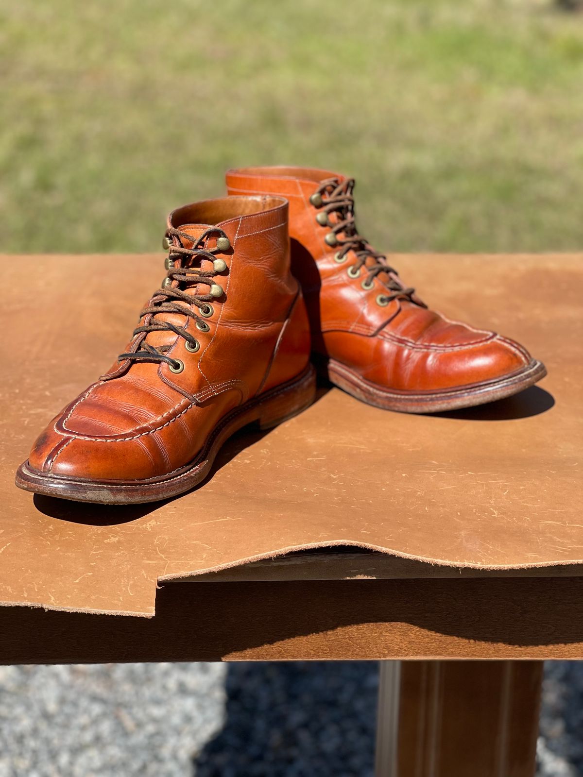 Photo by kylocheff on April 5, 2024 of the Grant Stone Ottawa Boot in Badalassi Carlo Natural Minerva.