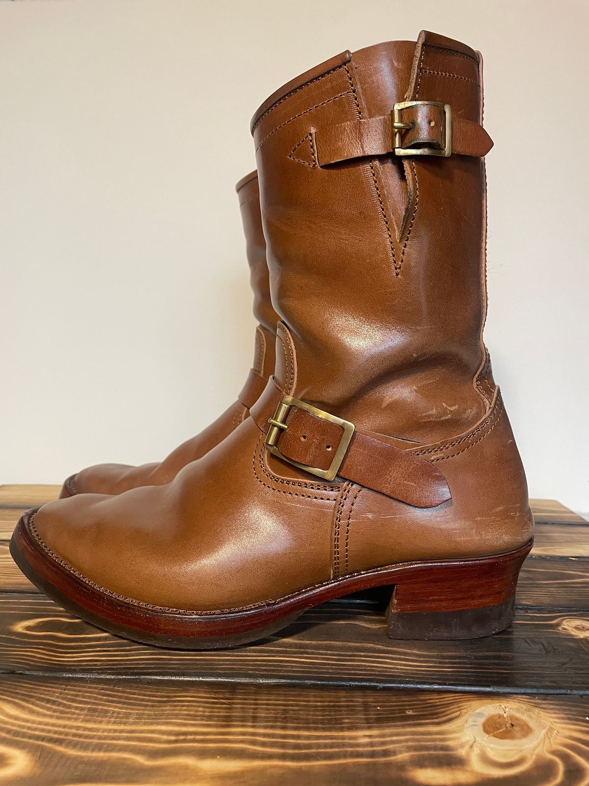 Photo by BacidiaGlory on November 4, 2023 of the Briselblack The Keeper 'Type 2' Engineer Boot in Maryam Toscanello Horsebutt.