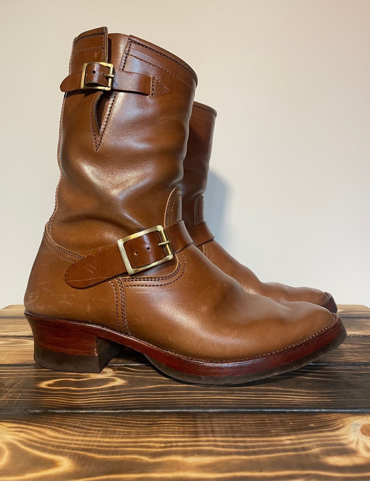 Photo by BacidiaGlory on November 4, 2023 of the Briselblack The Keeper 'Type 2' Engineer Boot in Maryam Toscanello Horsebutt.