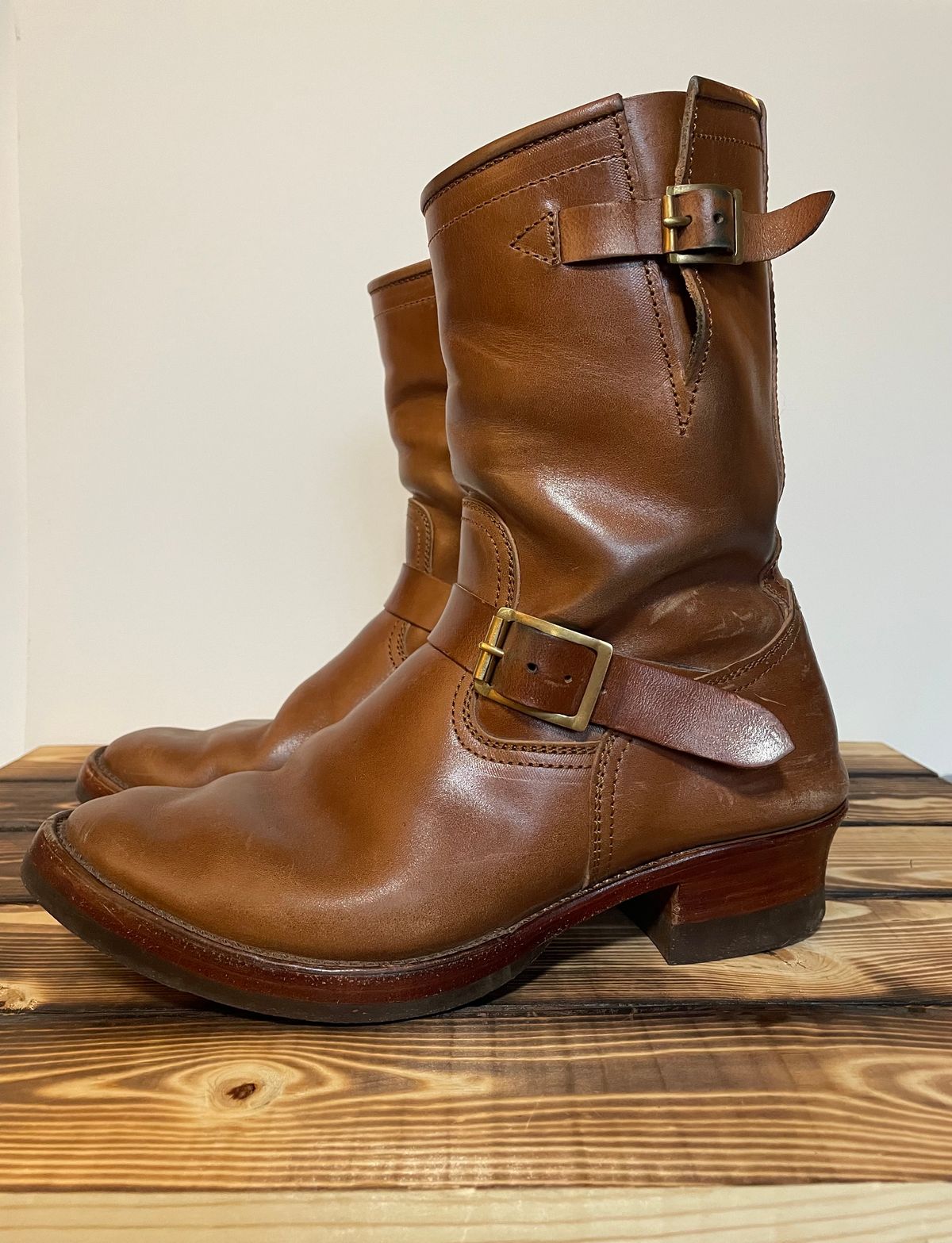 Photo by BacidiaGlory on December 4, 2023 of the Briselblack The Keeper 'Type 2' Engineer Boot in Maryam Toscanello Horsebutt.