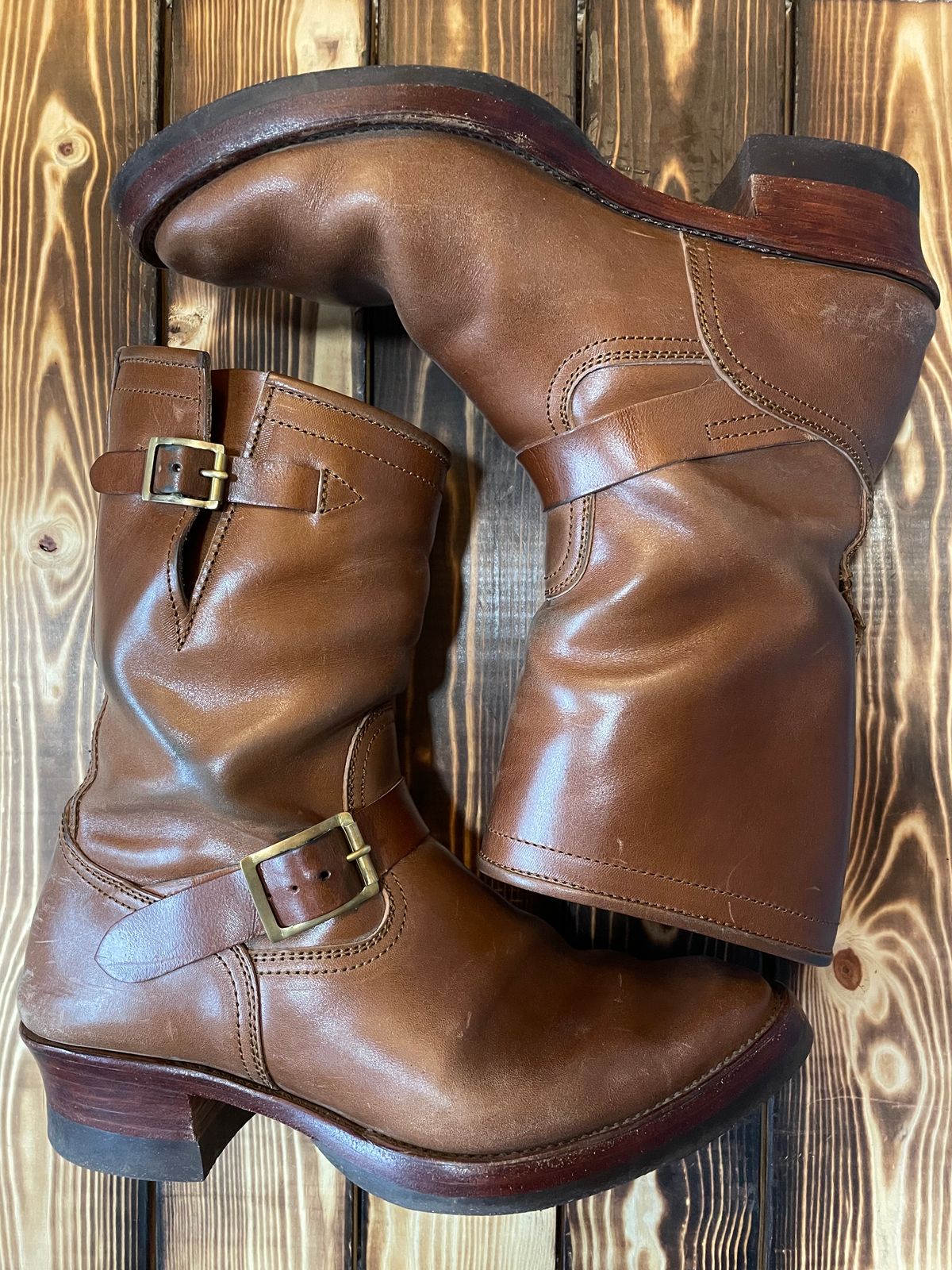 Photo by BacidiaGlory on December 4, 2023 of the Briselblack The Keeper 'Type 2' Engineer Boot in Maryam Toscanello Horsebutt.