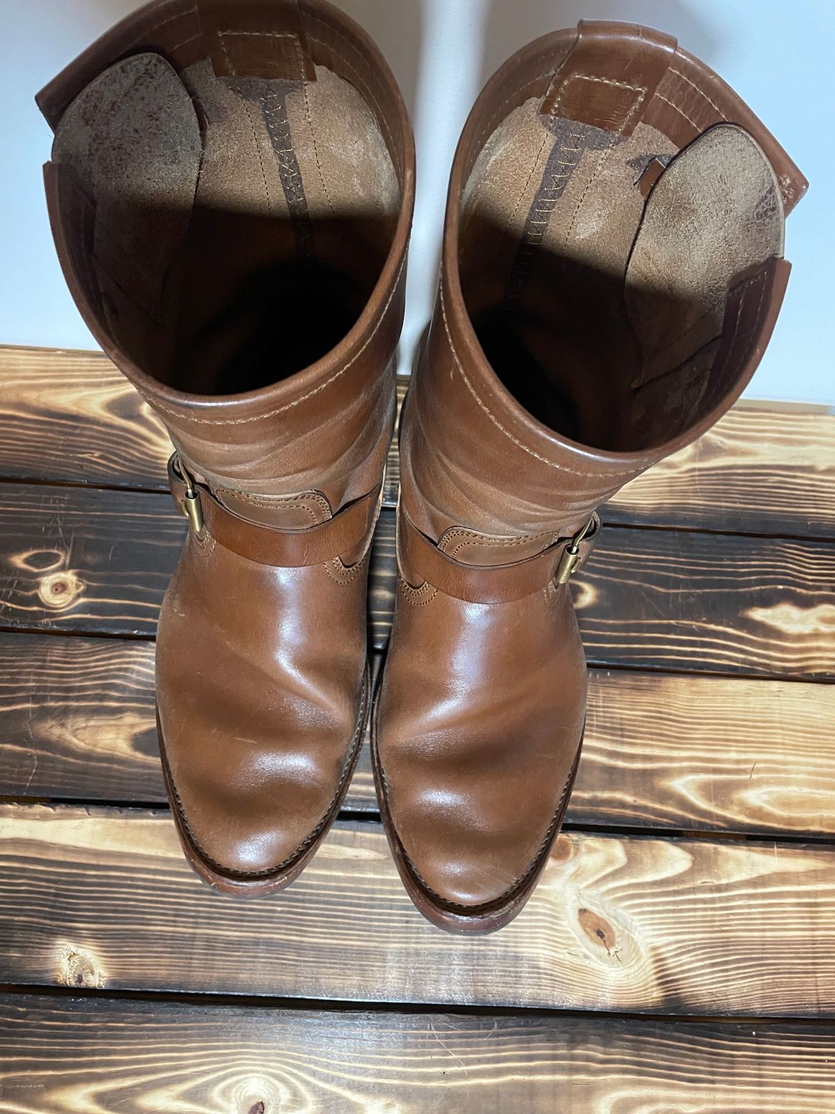 Photo by BacidiaGlory on December 4, 2023 of the Briselblack The Keeper 'Type 2' Engineer Boot in Maryam Toscanello Horsebutt.