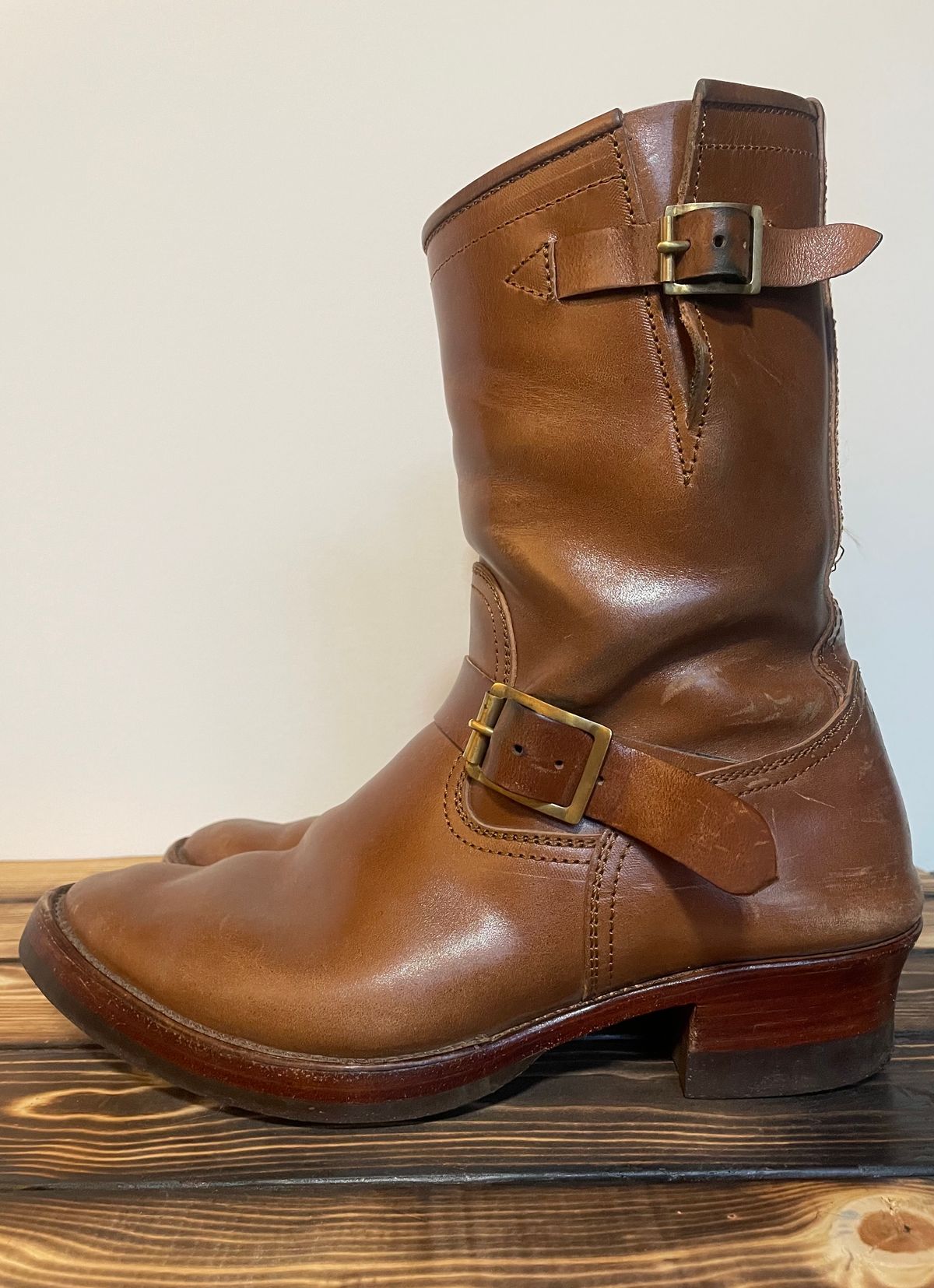Photo by BacidiaGlory on January 5, 2024 of the Briselblack The Keeper 'Type 2' Engineer Boot in Maryam Toscanello Horsebutt.