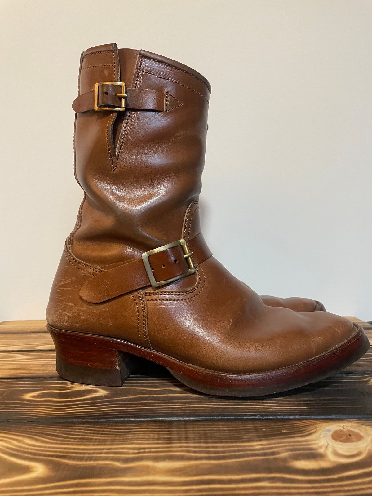 Photo by BacidiaGlory on January 5, 2024 of the Briselblack The Keeper 'Type 2' Engineer Boot in Maryam Toscanello Horsebutt.