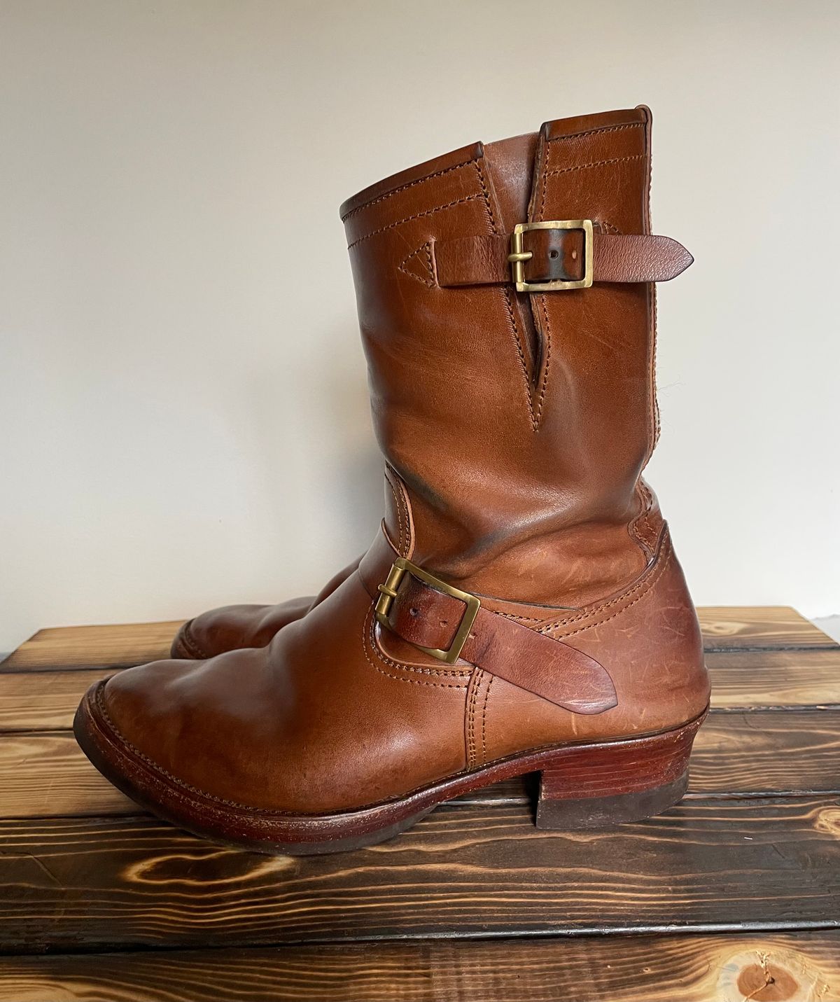 Photo by BacidiaGlory on April 3, 2024 of the Briselblack The Keeper 'Type 2' Engineer Boot in Maryam Toscanello Horsebutt.
