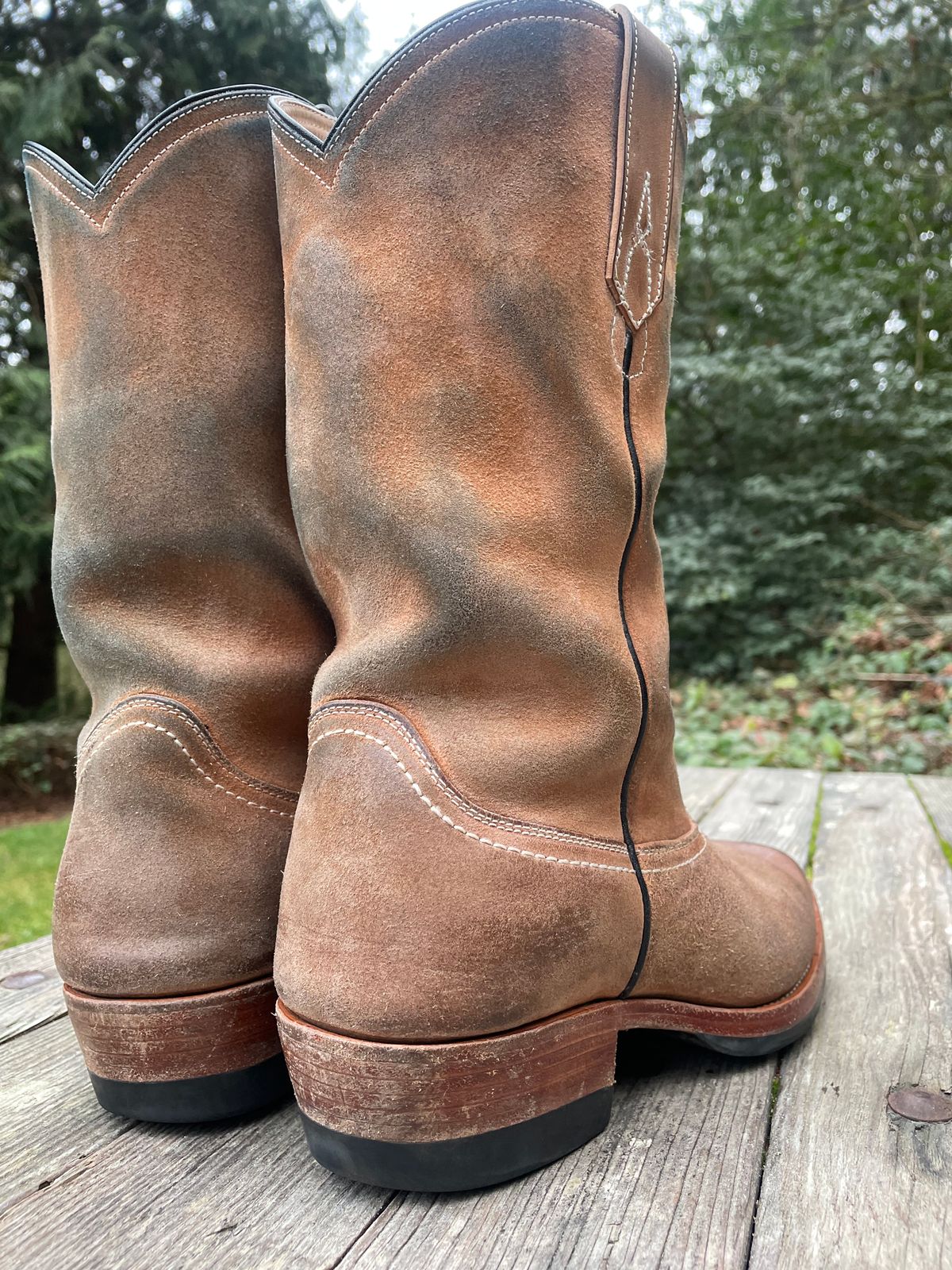 Photo by BacidiaGlory on March 3, 2025 of the Briselblack The Bullet in Maryam Natural Waxed Reverse Horsebutt.