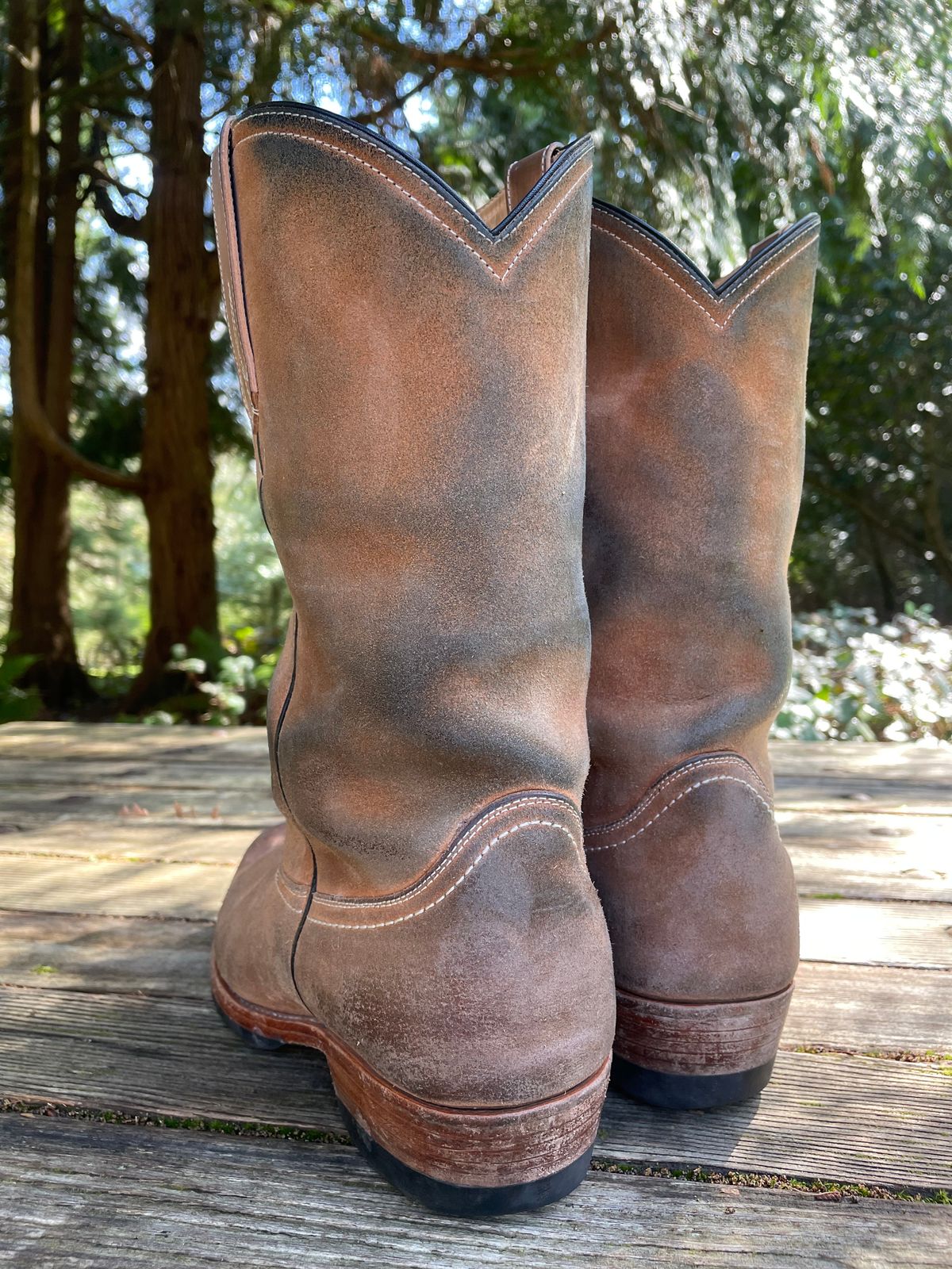 Photo by BacidiaGlory on April 3, 2025 of the Briselblack The Bullet in Maryam Natural Waxed Reverse Horsebutt.