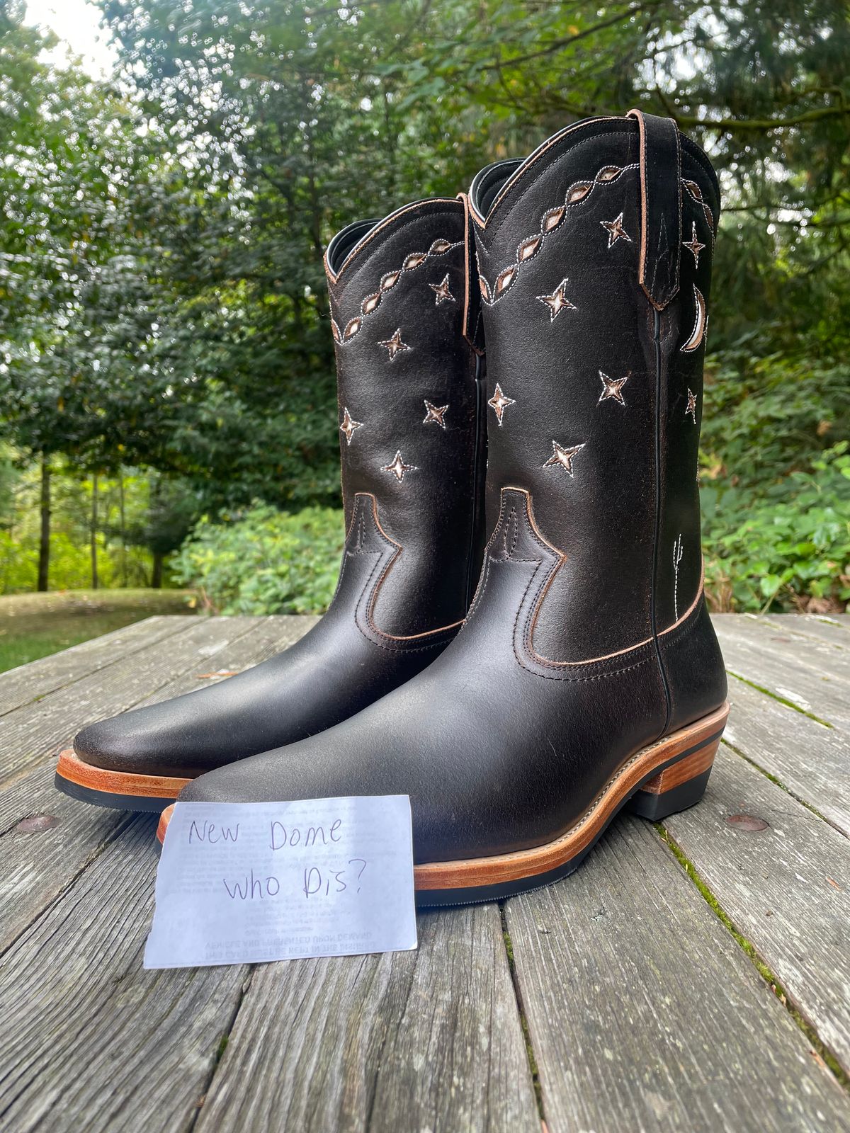 Photo by BacidiaGlory on October 4, 2025 of the Briselblack The Bullet in Horween Java Waxed Flesh.
