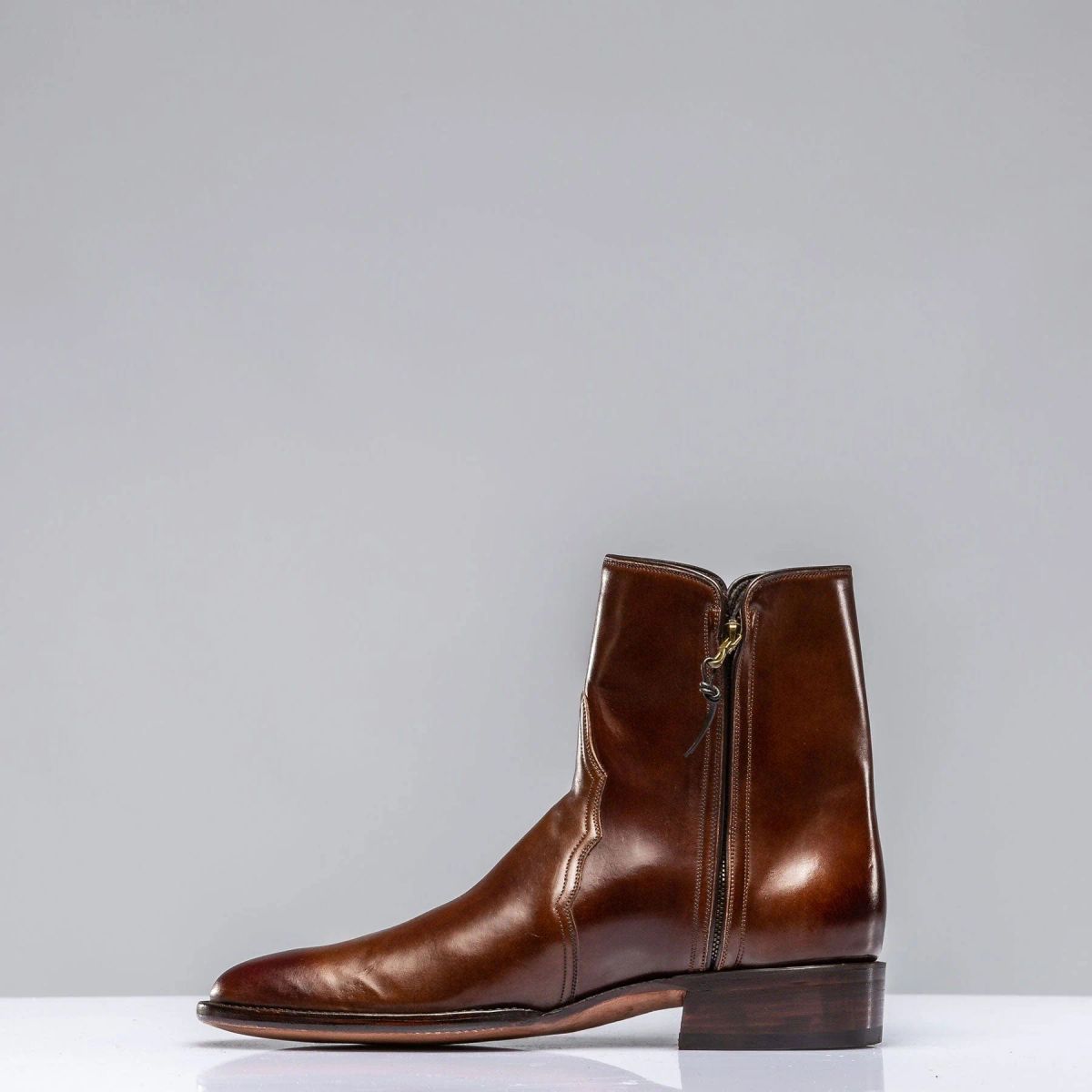 Photo by @isazae on September 16, 2024 of the Stallion Zorro Gallegos in Horween Dark Cognac Shell Cordovan.
