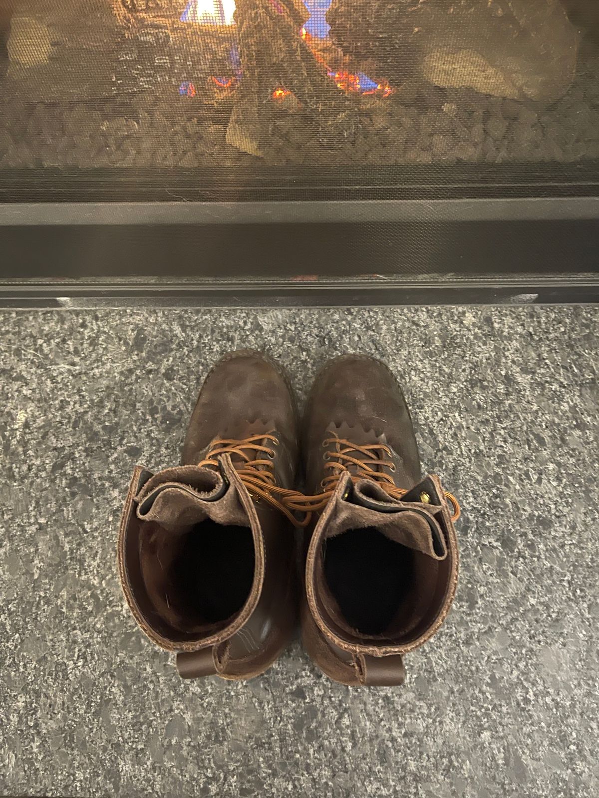 Photo by EnieJr on March 3, 2023 of the JK Boots Superduty in Seidel Brown Oil Tan Roughout.