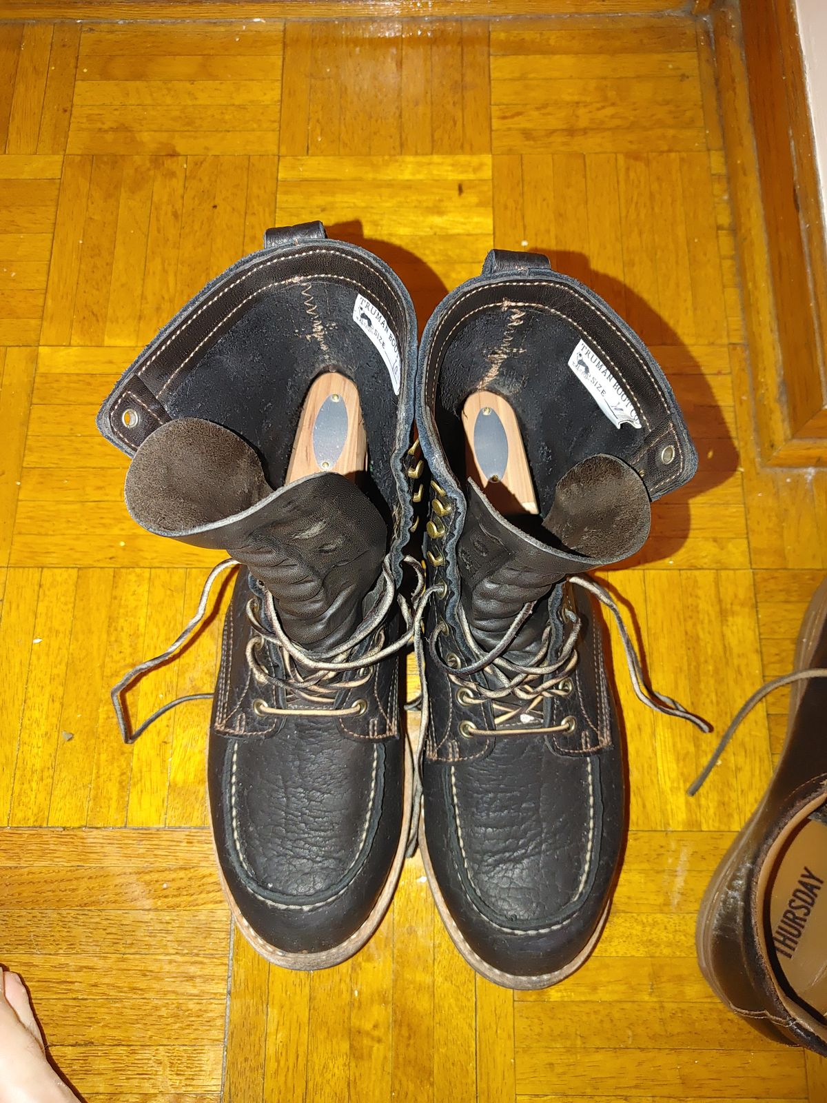 Photo by Exsufflicate on January 6, 2023 of the Truman Upland Boot in Law Tanning Black Big Horn Shrunken Bison.