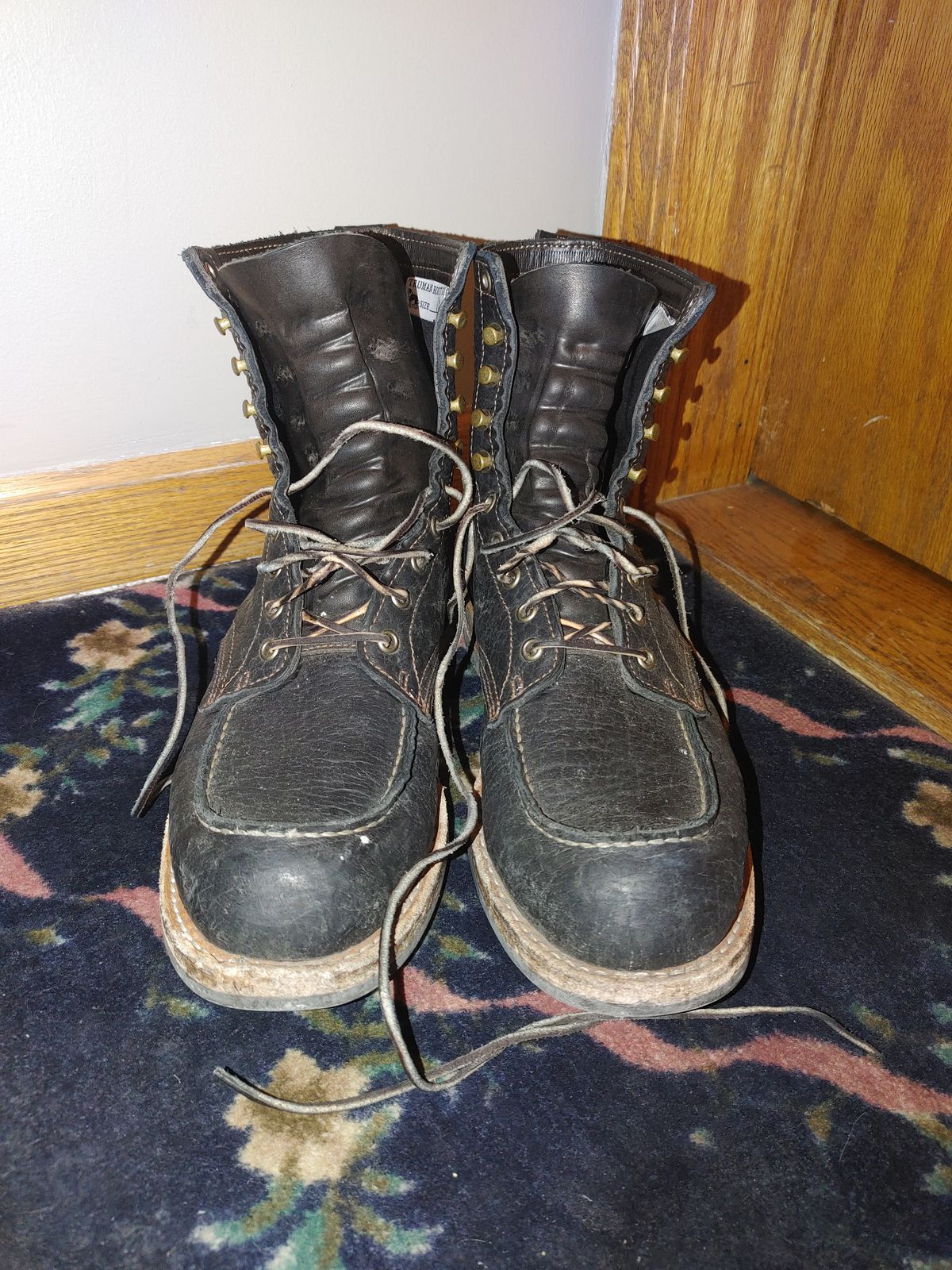 Photo by Exsufflicate on February 6, 2023 of the Truman Upland Boot in Law Tanning Black Big Horn Shrunken Bison.