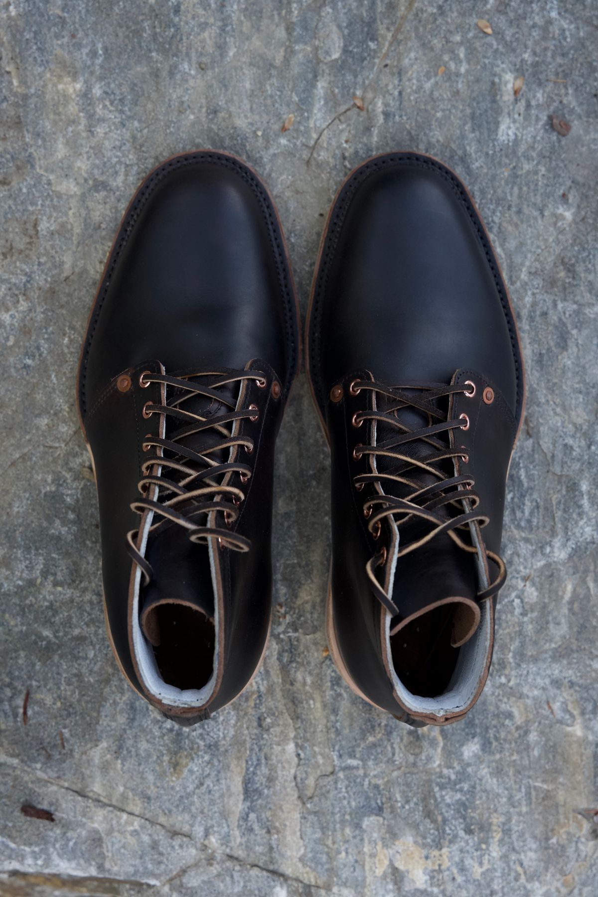 Photo by chukchuk on October 1, 2022 of the Endurance Leather Co. Unlisted Model in Horween Overdyed Chromexcel Horsehide.