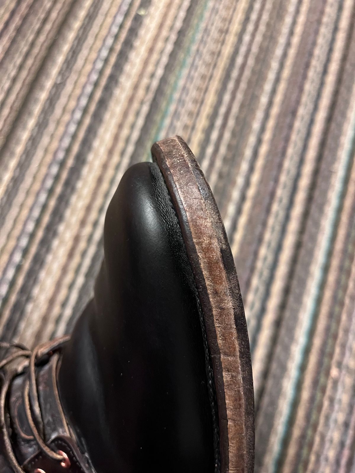 Photo by chukchuk on October 29, 2022 of the Endurance Leather Co. Unlisted Model in Horween Overdyed Chromexcel Horsehide.