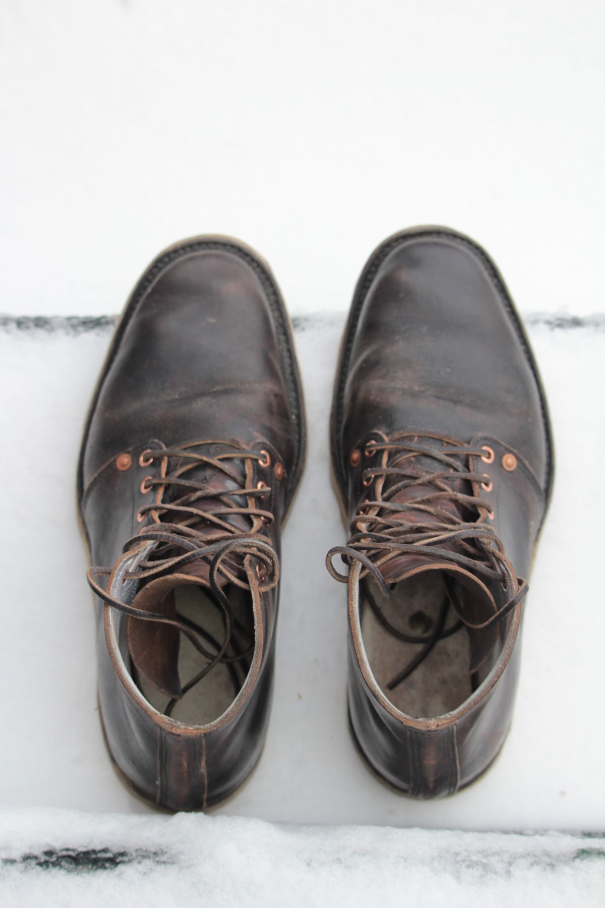 Photo by chukchuk on January 1, 2023 of the Endurance Leather Co. Unlisted Model in Horween Overdyed Chromexcel Horsehide.