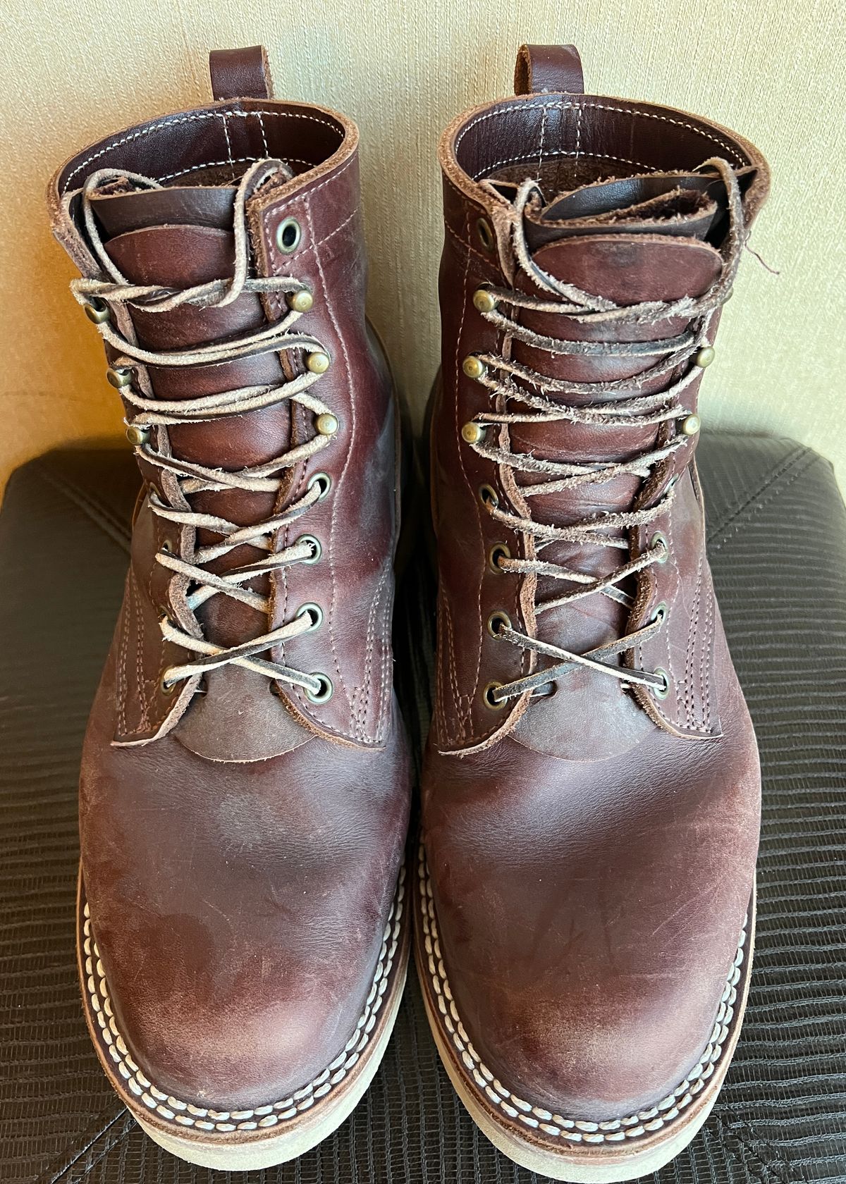 Photo by goblutes on April 4, 2024 of the Frank's Boots Rainier in Seidel Chocolate.