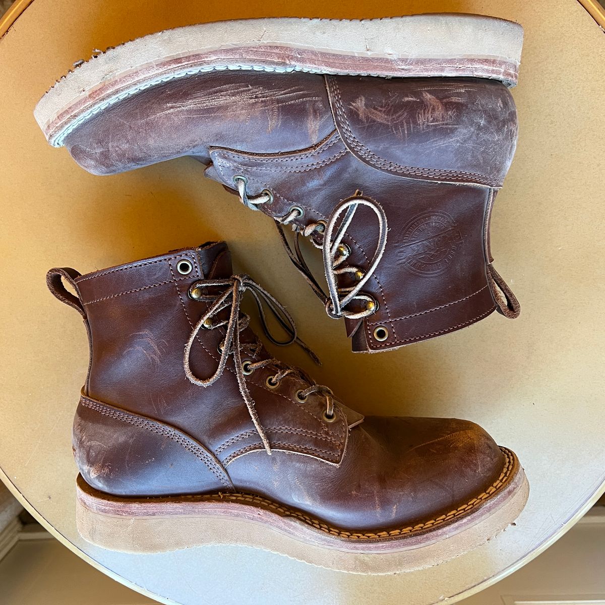 Photo by goblutes on May 2, 2024 of the Frank's Boots Rainier in Seidel Chocolate.