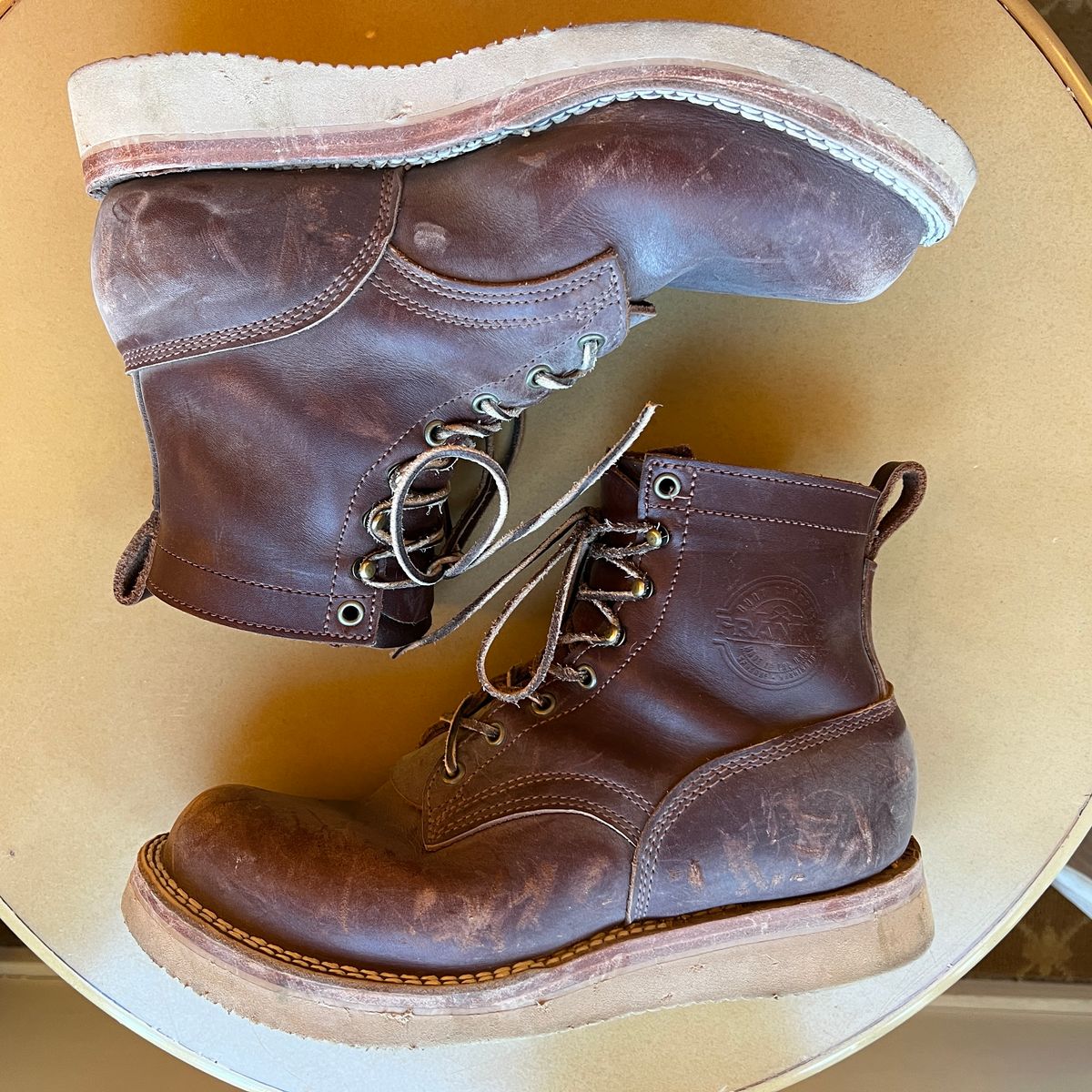 Photo by goblutes on May 2, 2024 of the Frank's Boots Rainier in Seidel Chocolate.