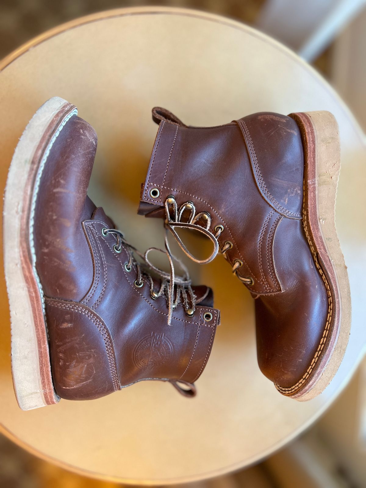 Photo by goblutes on May 2, 2024 of the Frank's Boots Rainier in Seidel Chocolate.