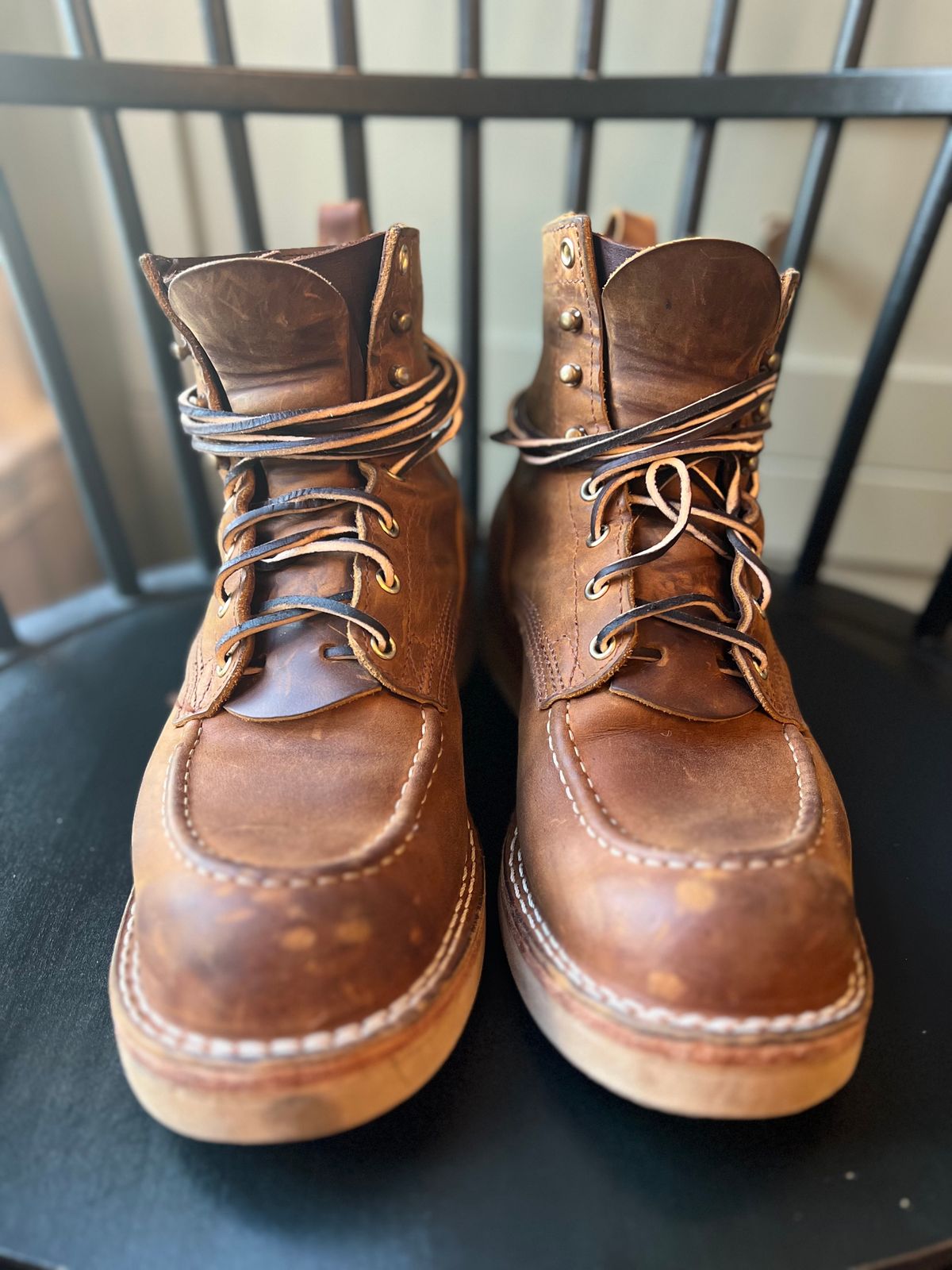 Photo by goblutes on October 21, 2023 of the Nicks Moc Toe in Horween Orange Predator.