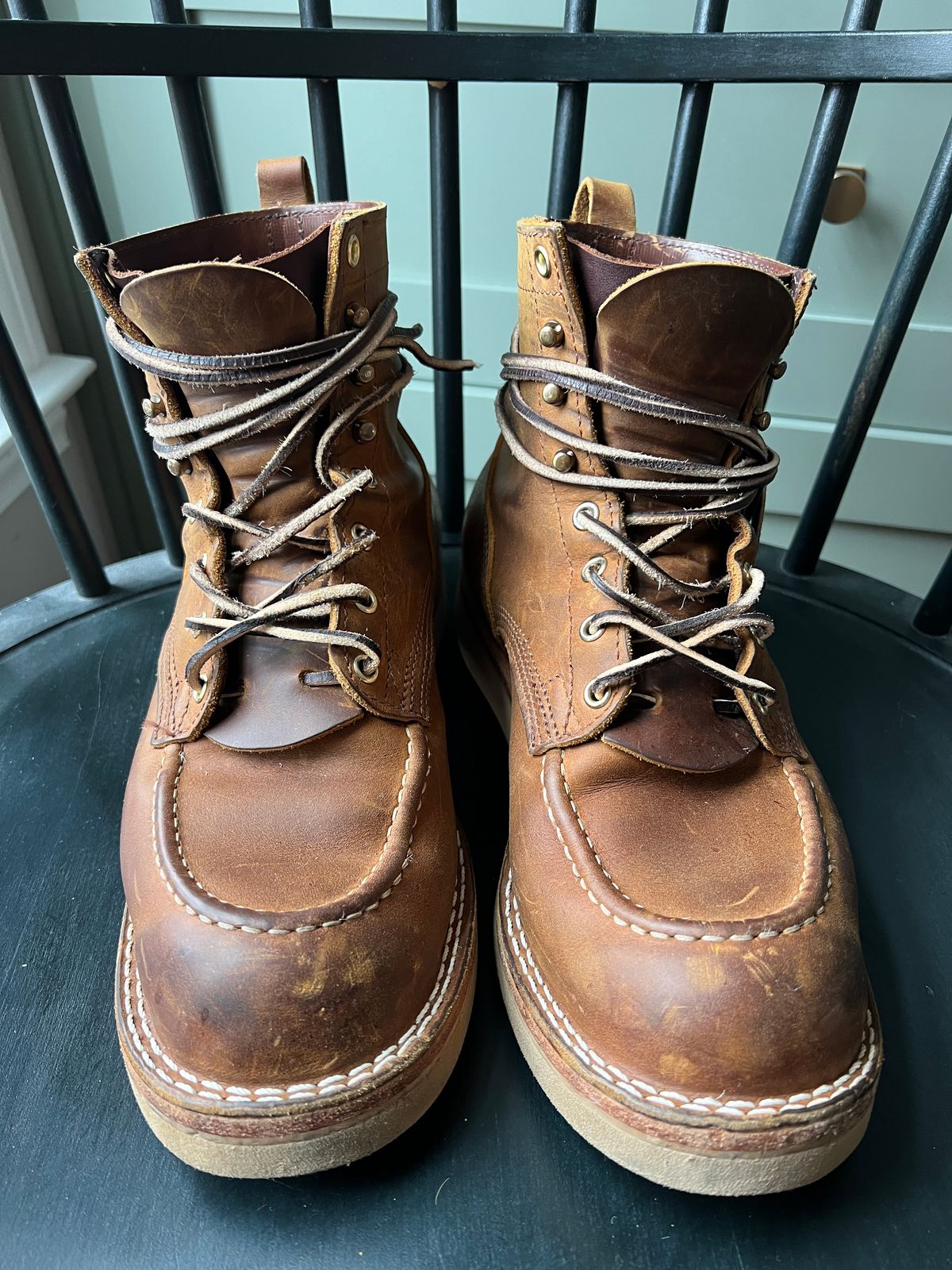 Photo by goblutes on March 2, 2024 of the Nicks Moc Toe in Horween Orange Predator.