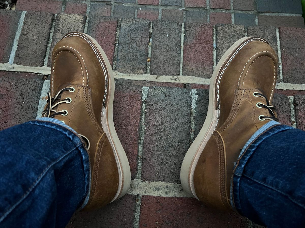 Photo by goblutes on April 7, 2023 of the Nicks Moc Toe in Horween Orange Predator.