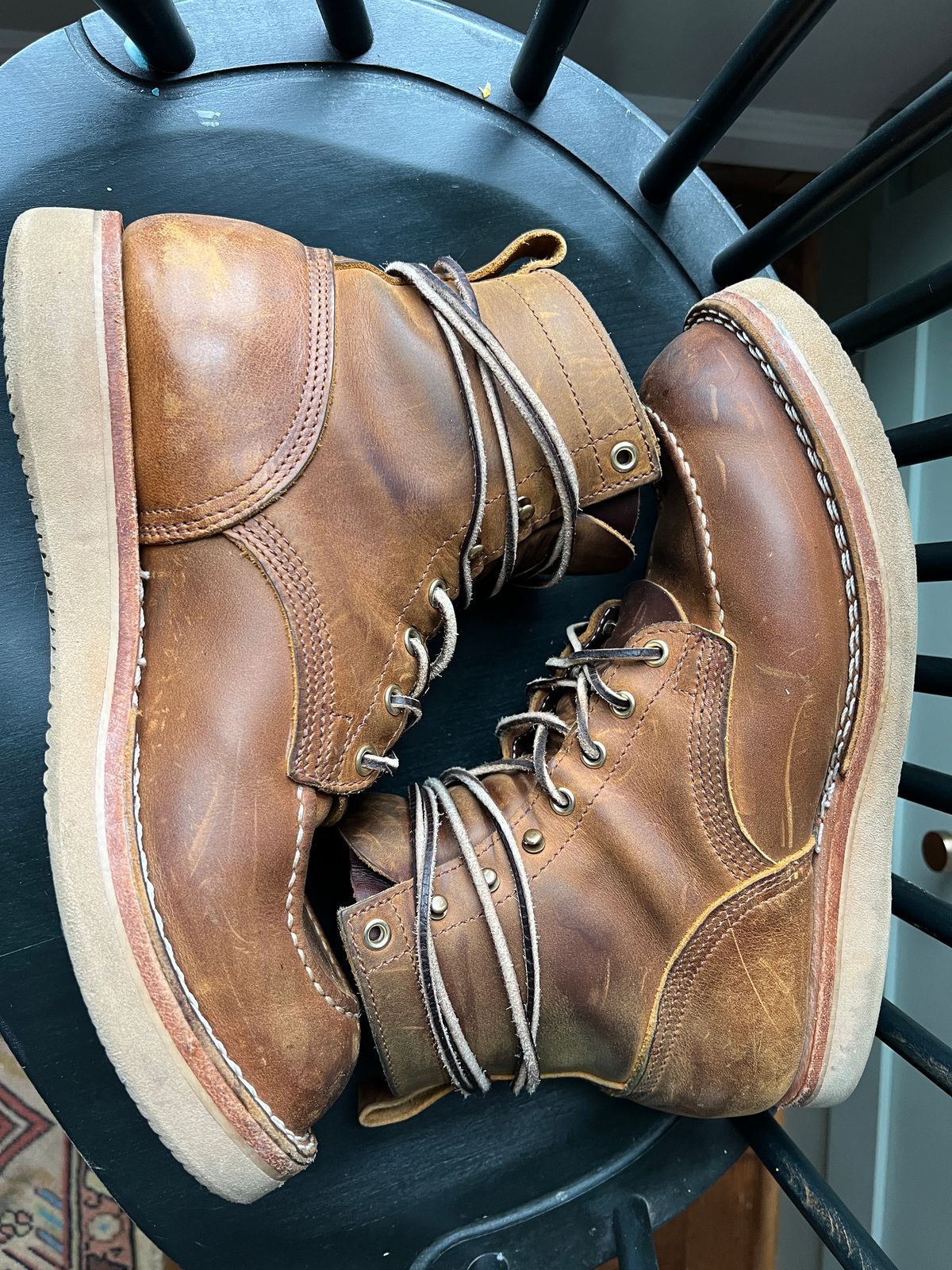 Photo by goblutes on March 2, 2024 of the Nicks Moc Toe in Horween Orange Predator.