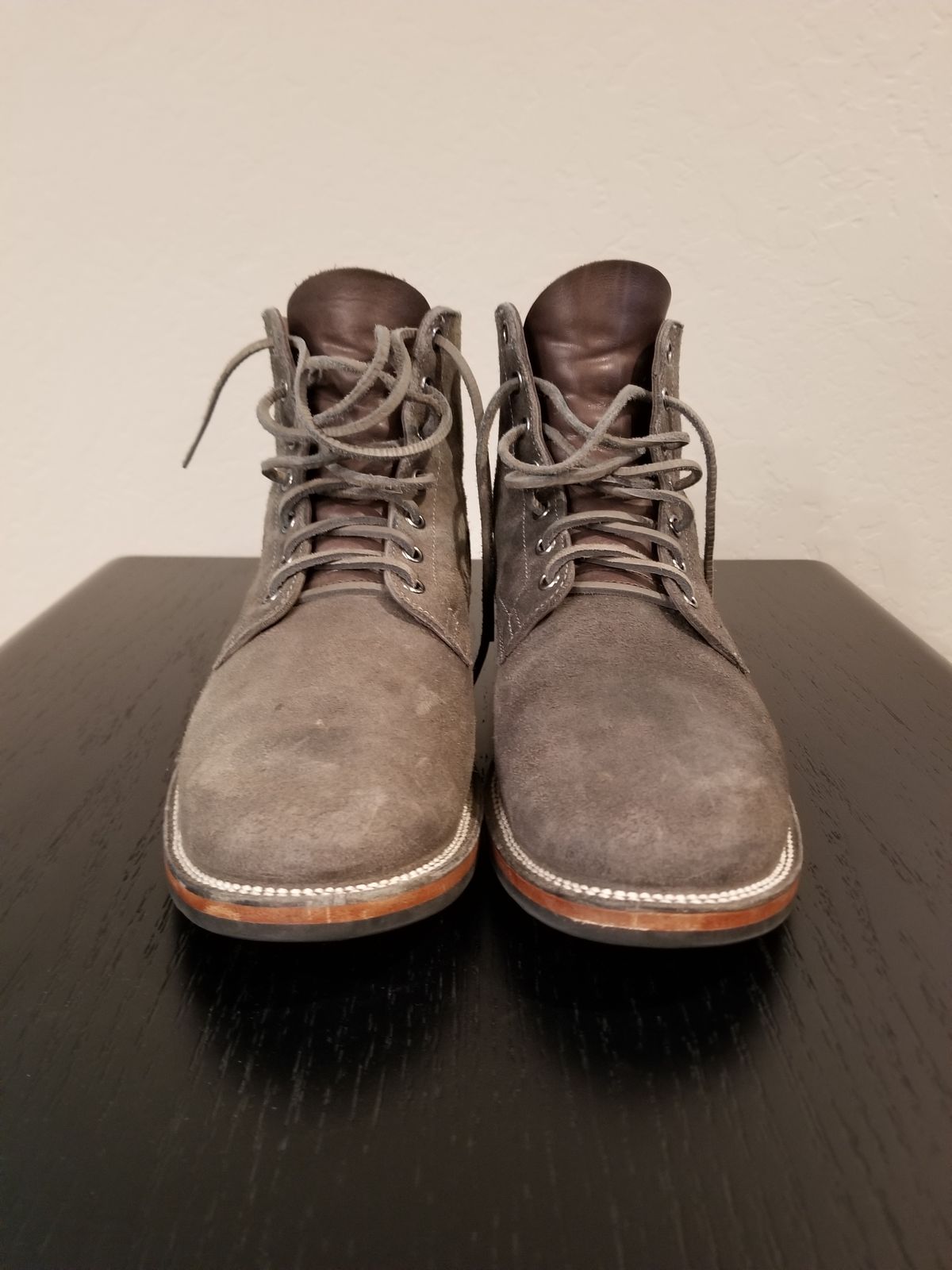 Photo by EzSteve on November 5, 2022 of the Viberg Service Boot in C.F. Stead Anthracite Waxed Roughout.