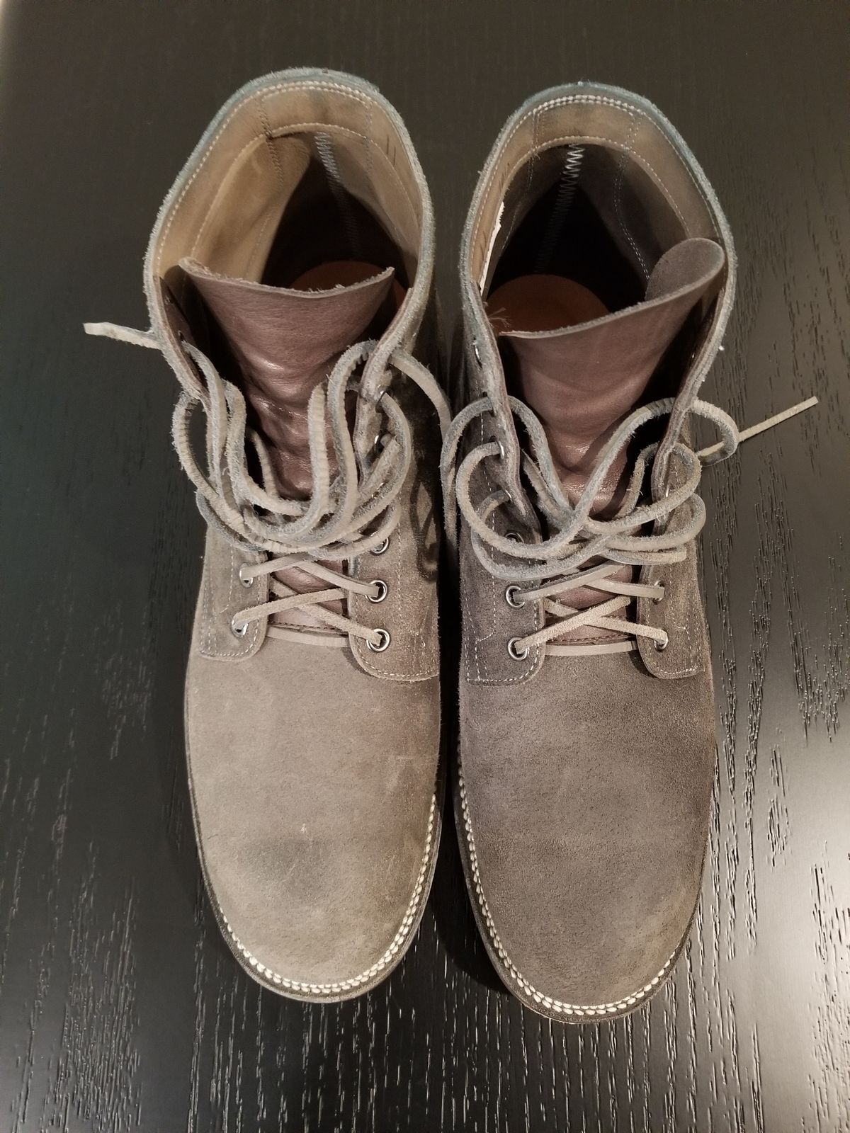 Photo by EzSteve on November 5, 2022 of the Viberg Service Boot in C.F. Stead Anthracite Waxed Roughout.