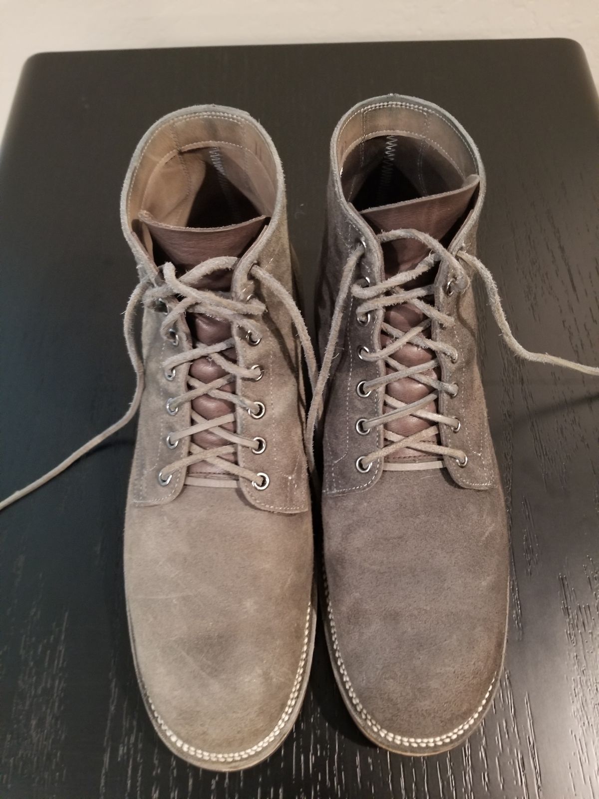Photo by EzSteve on April 6, 2023 of the Viberg Service Boot in C.F. Stead Anthracite Waxed Roughout.