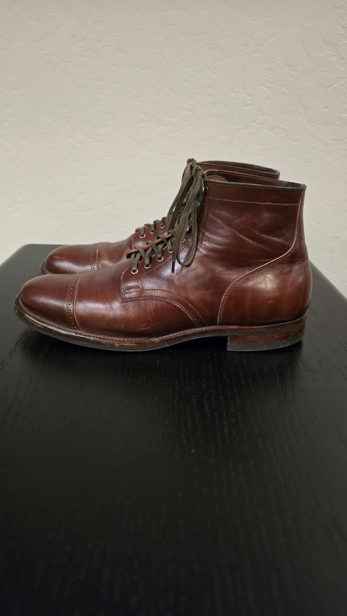 Photo by EzSteve on January 6, 2025 of the Viberg Service Boot BCT in Maryam Marrone Sego Horse Butt.