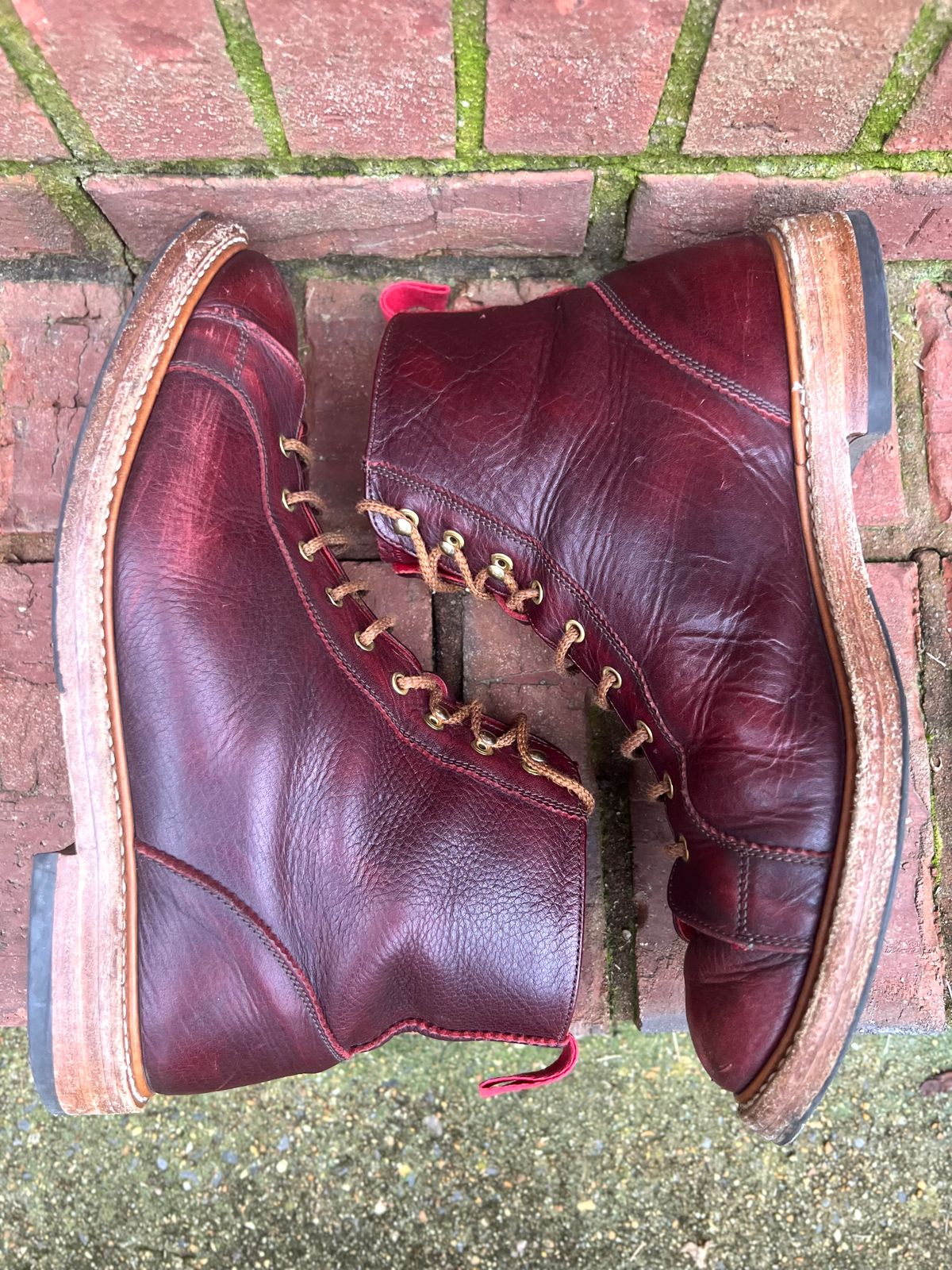 Photo by hai.kobl on January 2, 2023 of the Tricker's Ethan Monkey Boot in C.F. Stead Sign Classic Kudu.