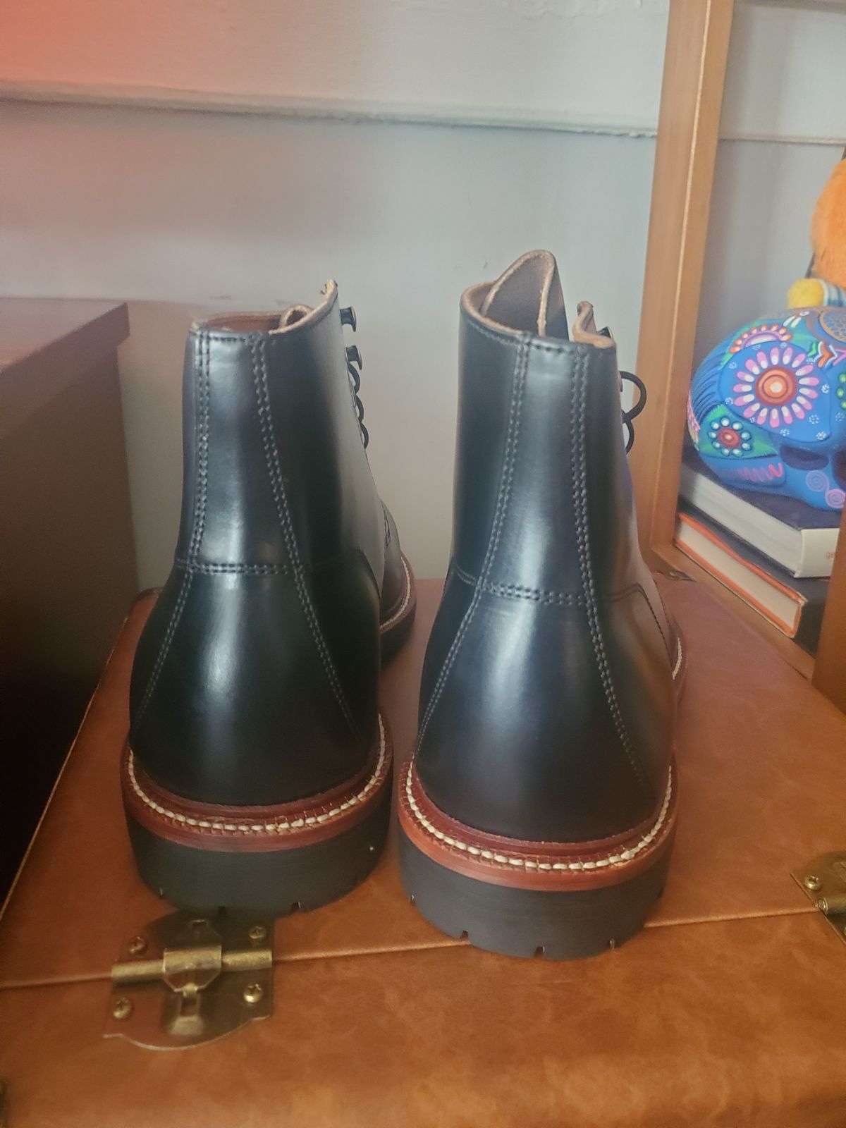Photo by realoscarmayer on November 3, 2023 of the Grant Stone Brass Boot in Horween Black Chromexcel.