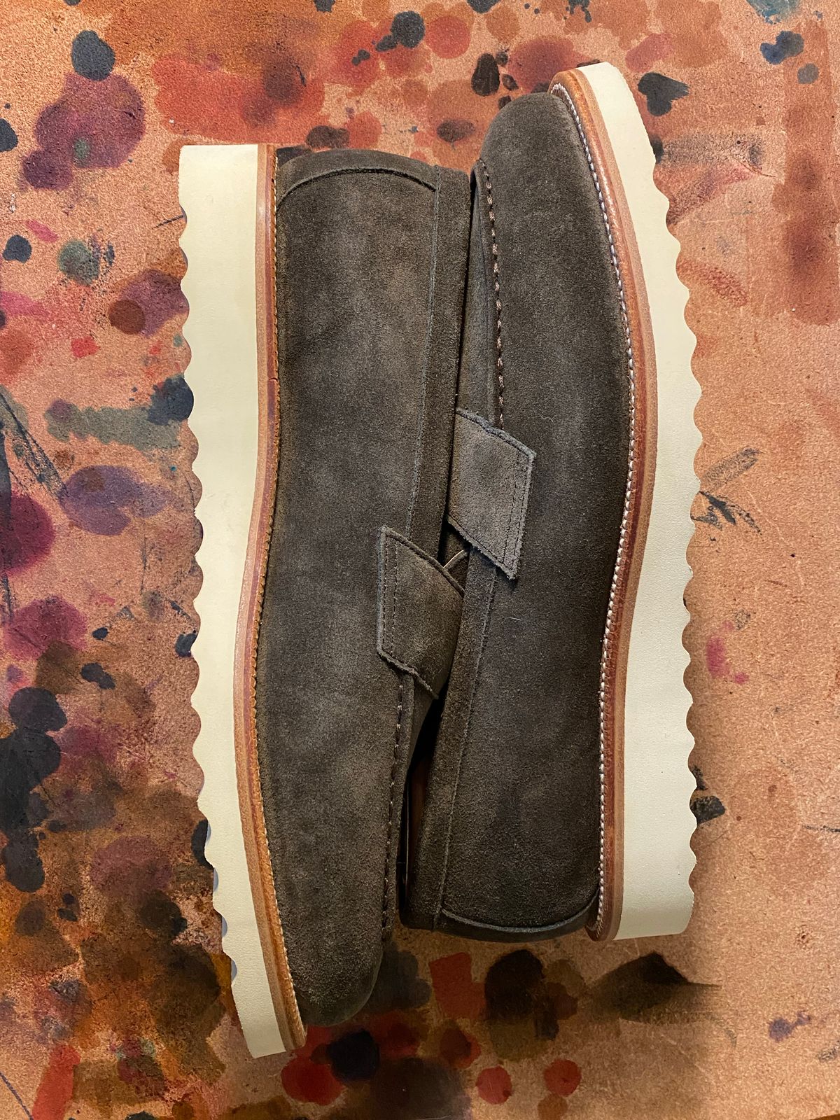 Photo by HaargusMcFargus on October 2, 2022 of the Grant Stone Traveler Penny in C.F. Stead Loden Janus Calf Suede.