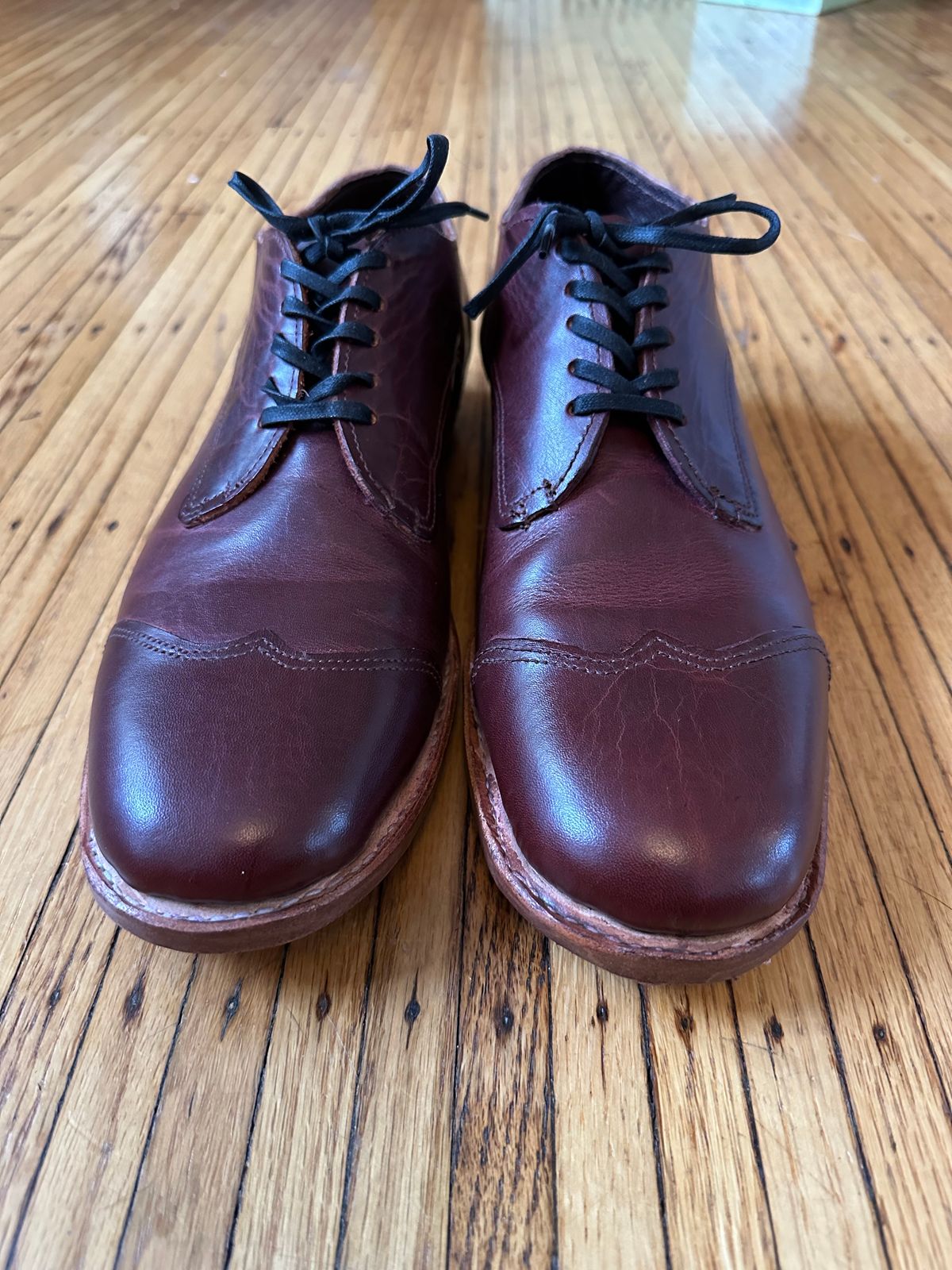 Photo by HaargusMcFargus on October 1, 2024 of the Harrison Elliott Footwear Custom Model in Acadia Leather - America - Red.