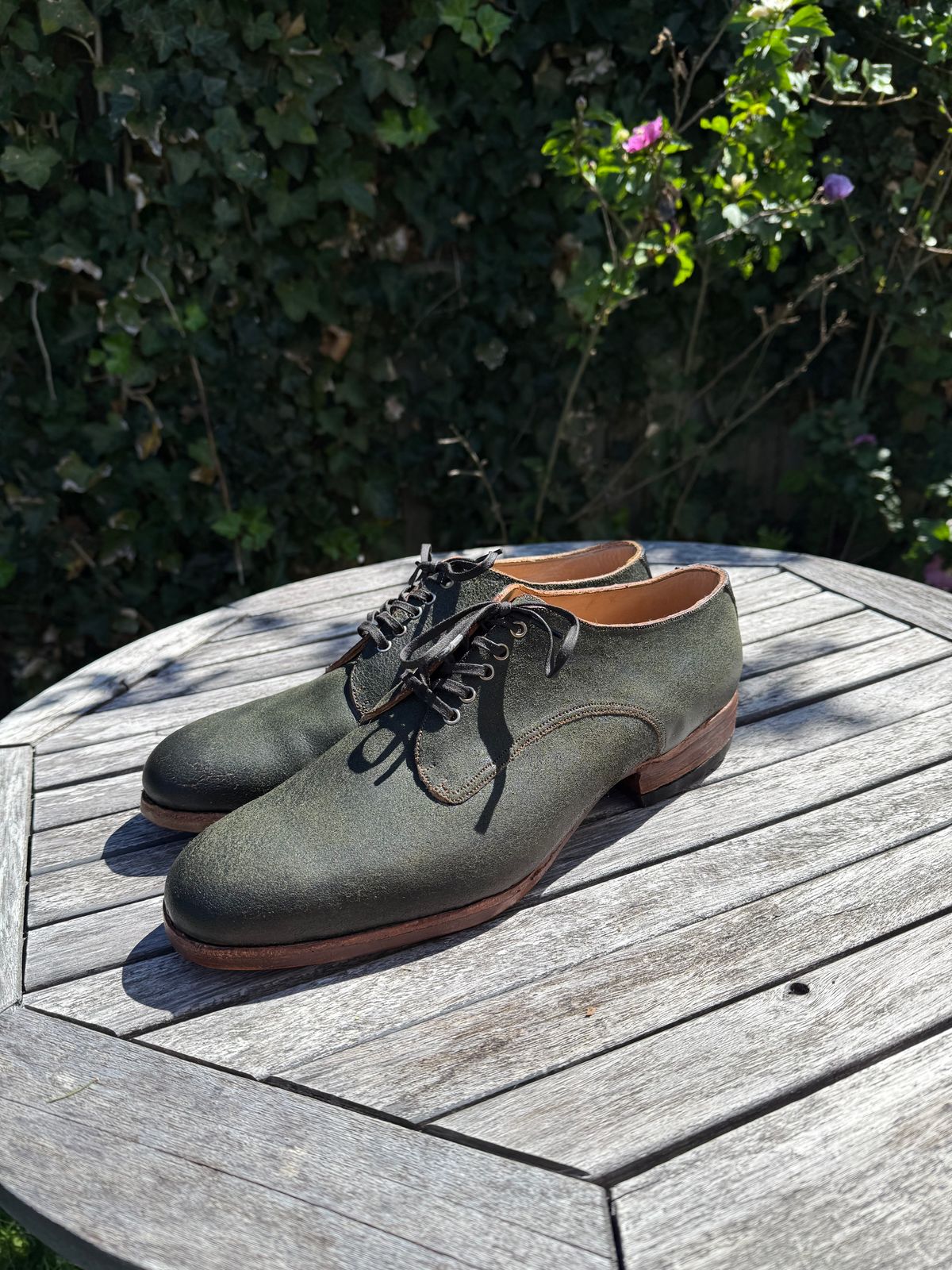Photo by HaargusMcFargus on September 2, 2025 of the Harrison Elliott Footwear Custom Model in Cloe Green Waxed Flesh Horsehide.