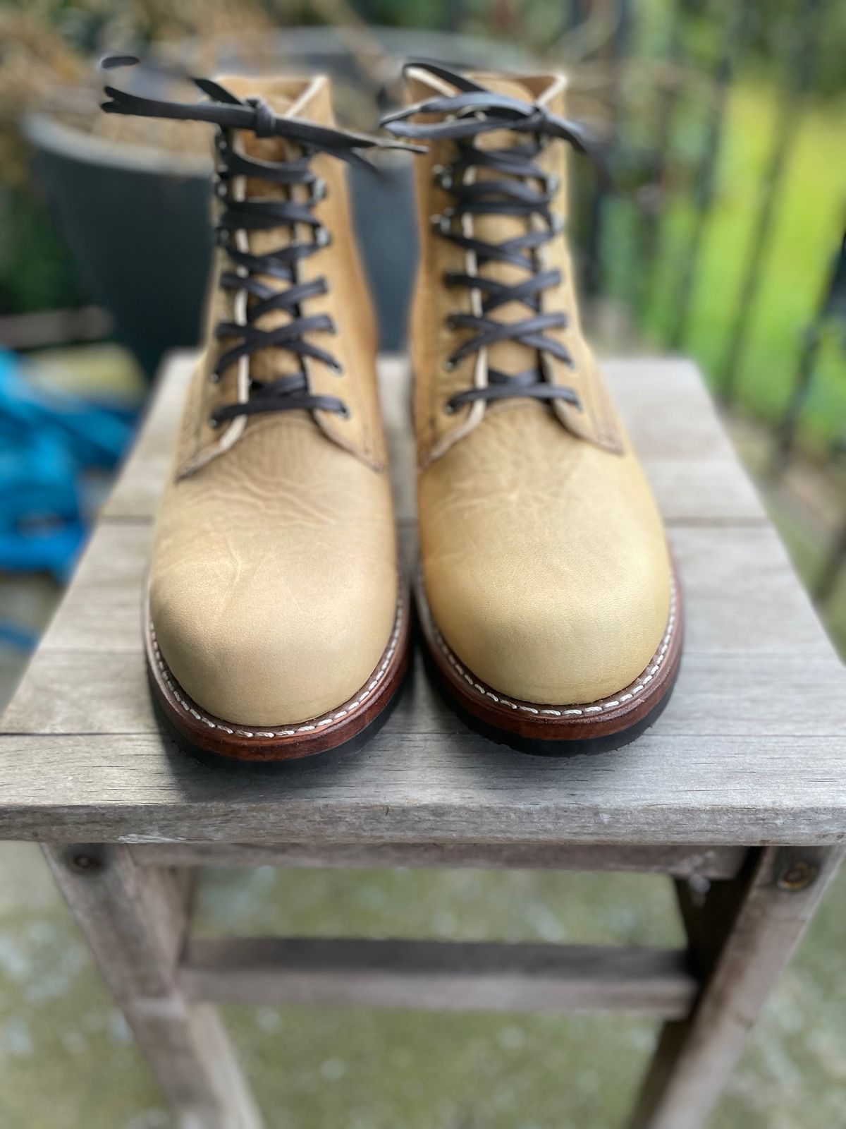 Photo by Bob_Loblaw on October 5, 2022 of the Wolverine 1000 Mile Plain-Toe Boot in Horween Olive Tanned.