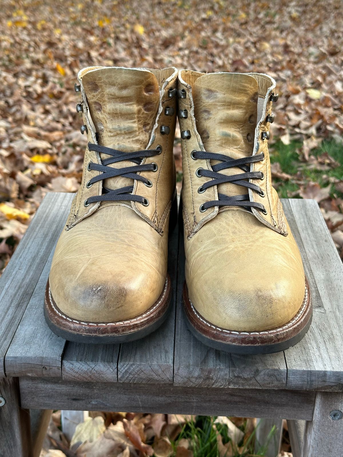 Photo by Bob_Loblaw on November 4, 2022 of the Wolverine 1000 Mile Plain-Toe Boot in Horween Olive Tanned.