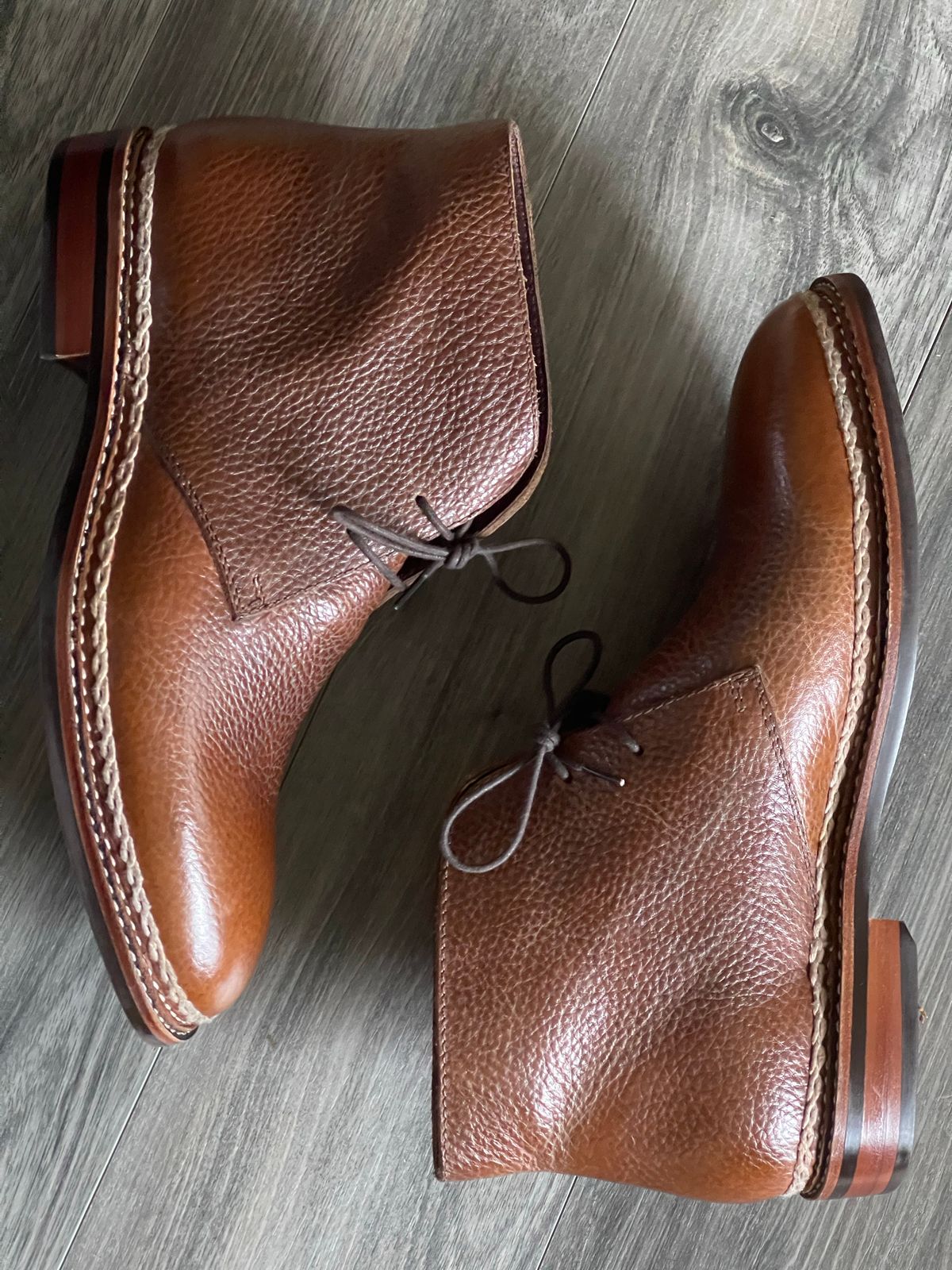Photo by ifticar2 on October 2, 2022 of the Blkbrd Shoemaker Fenrir Chukka Boot in Unlisted Leather.