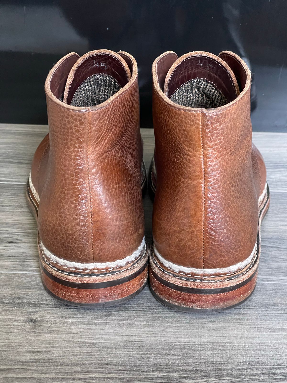 Photo by ifticar2 on November 1, 2022 of the Blkbrd Shoemaker Fenrir Chukka Boot in Unlisted Leather.