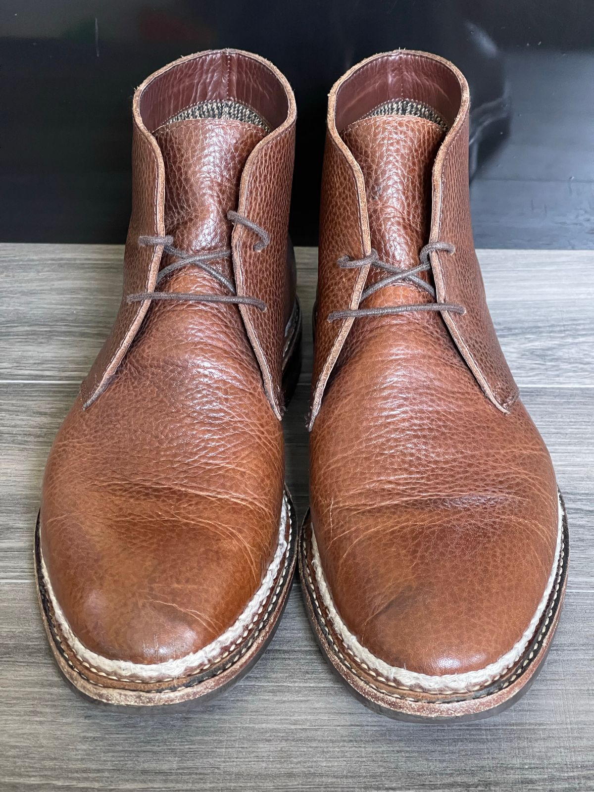Photo by ifticar2 on November 1, 2022 of the Blkbrd Shoemaker Fenrir Chukka Boot in Unlisted Leather.