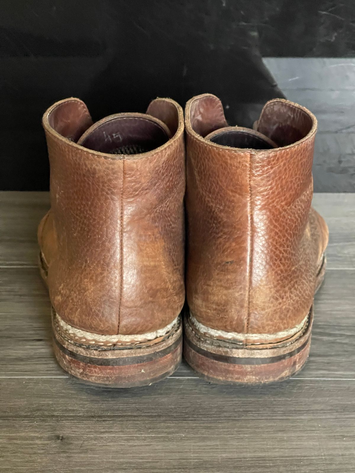 Photo by ifticar2 on December 4, 2022 of the Blkbrd Shoemaker Fenrir Chukka Boot in Unlisted Leather.