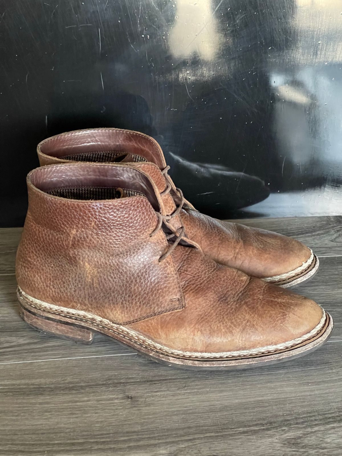 Photo by ifticar2 on December 4, 2022 of the Blkbrd Shoemaker Fenrir Chukka Boot in Unlisted Leather.