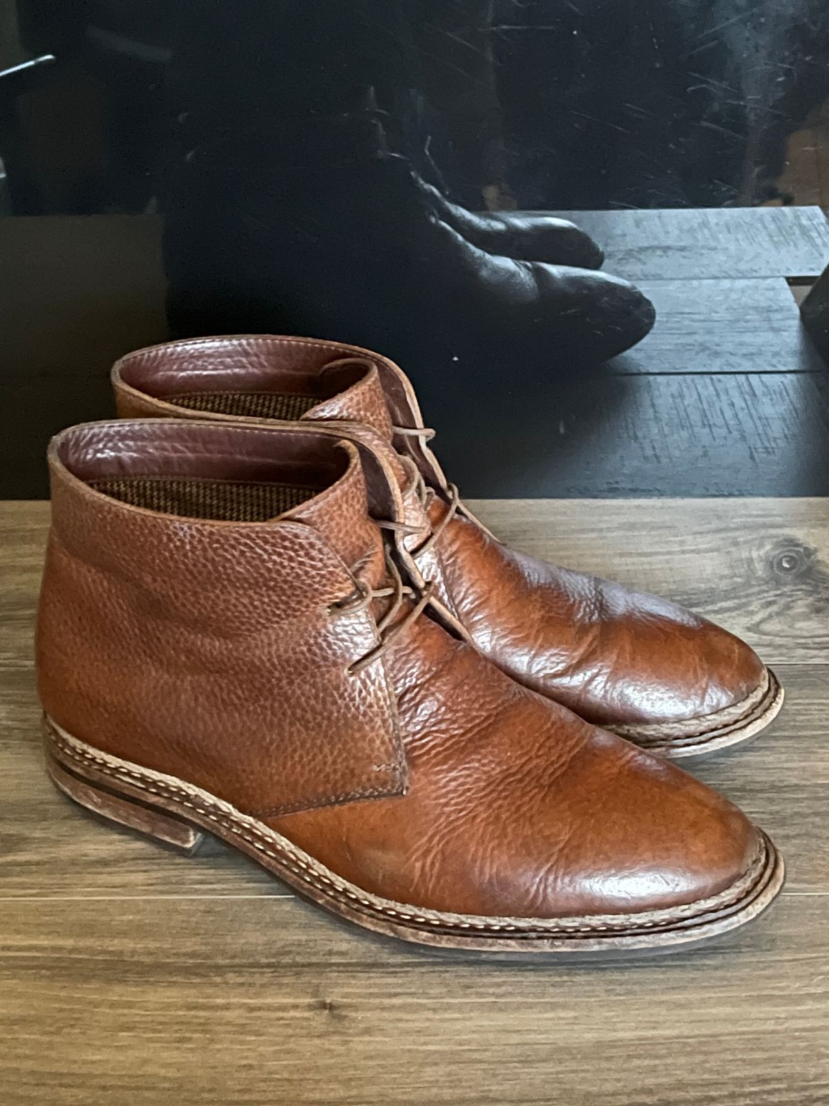 Photo by ifticar2 on January 5, 2023 of the Blkbrd Shoemaker Fenrir Chukka Boot in Unlisted Leather.