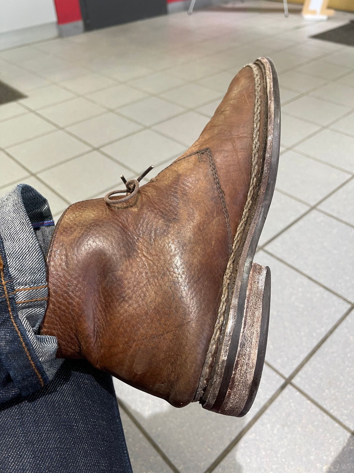 Photo by ifticar2 on April 5, 2023 of the Blkbrd Shoemaker Fenrir Chukka Boot in Unlisted Leather.