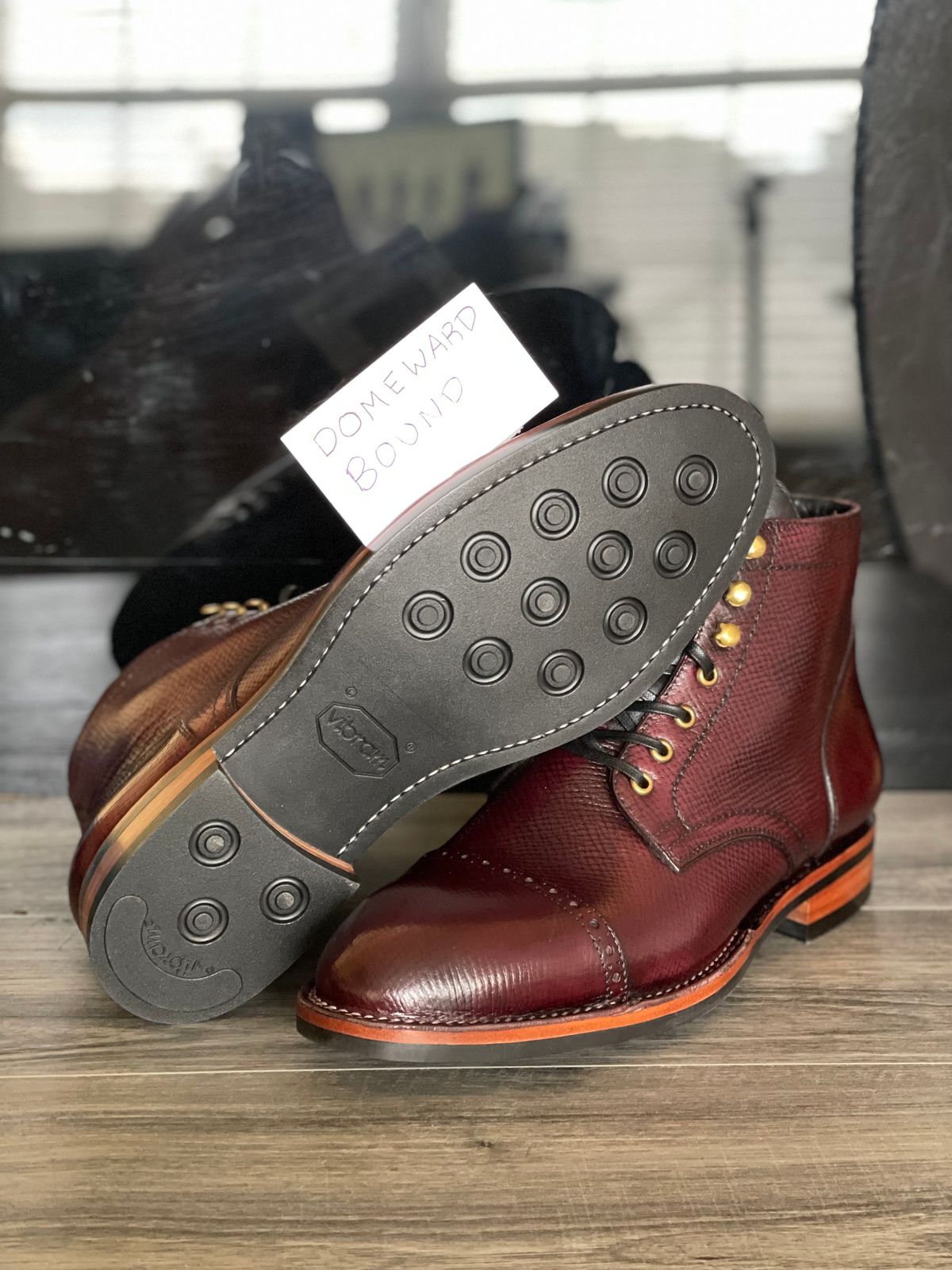 Photo by ifticar2 on October 2, 2023 of the Blkbrd Shoemaker Luchador Service Boot in Horween Dark Burgundy Pioneer Reindeer.