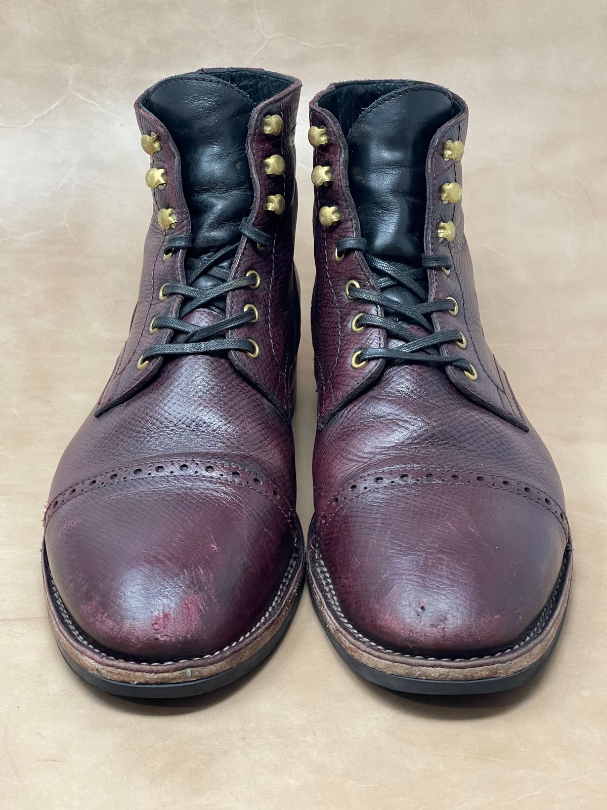 Photo by ifticar2 on February 5, 2024 of the Blkbrd Shoemaker Luchador Service Boot in Horween Dark Burgundy Pioneer Reindeer.